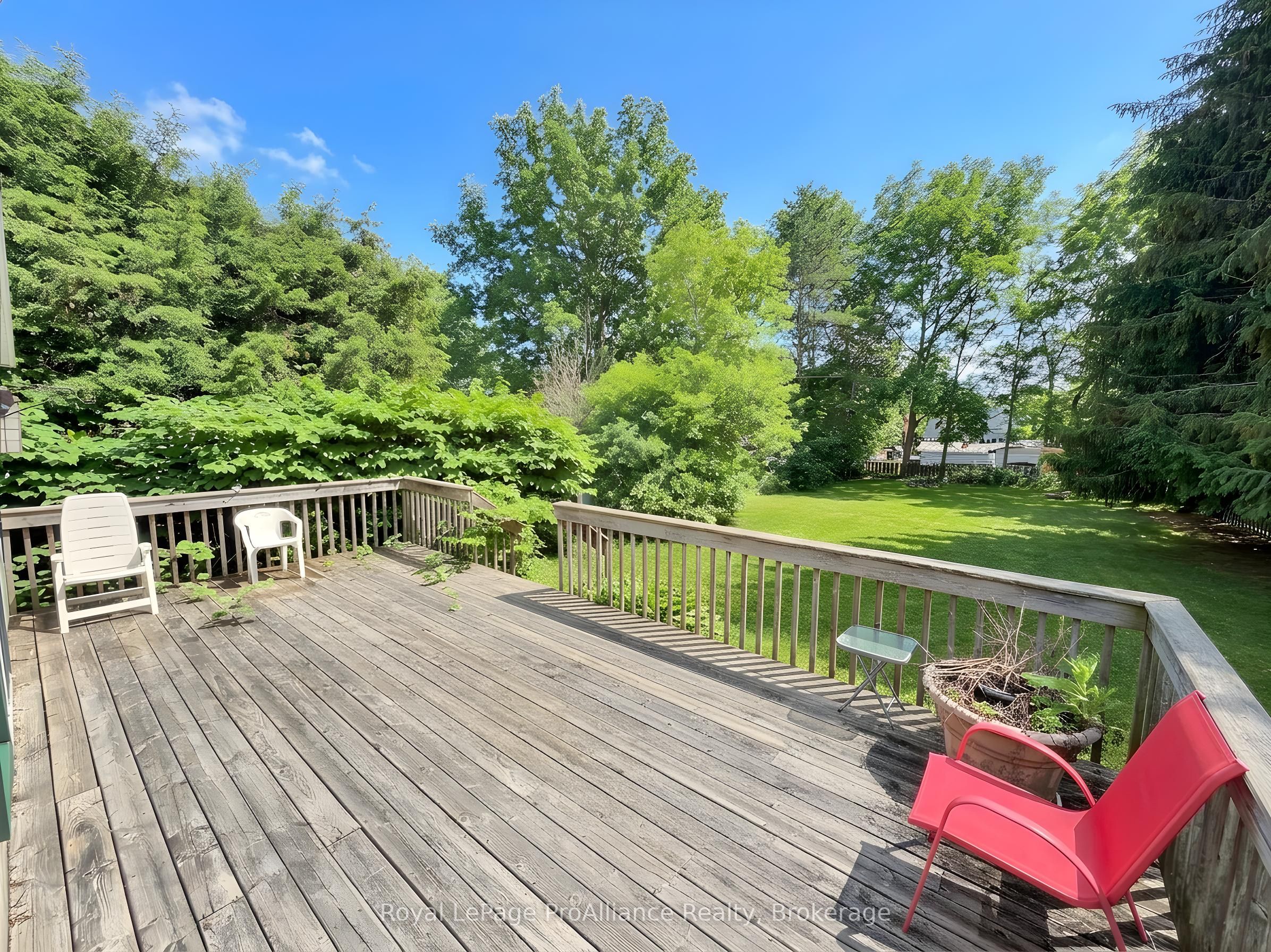 889 Smith Street Property Photo 30