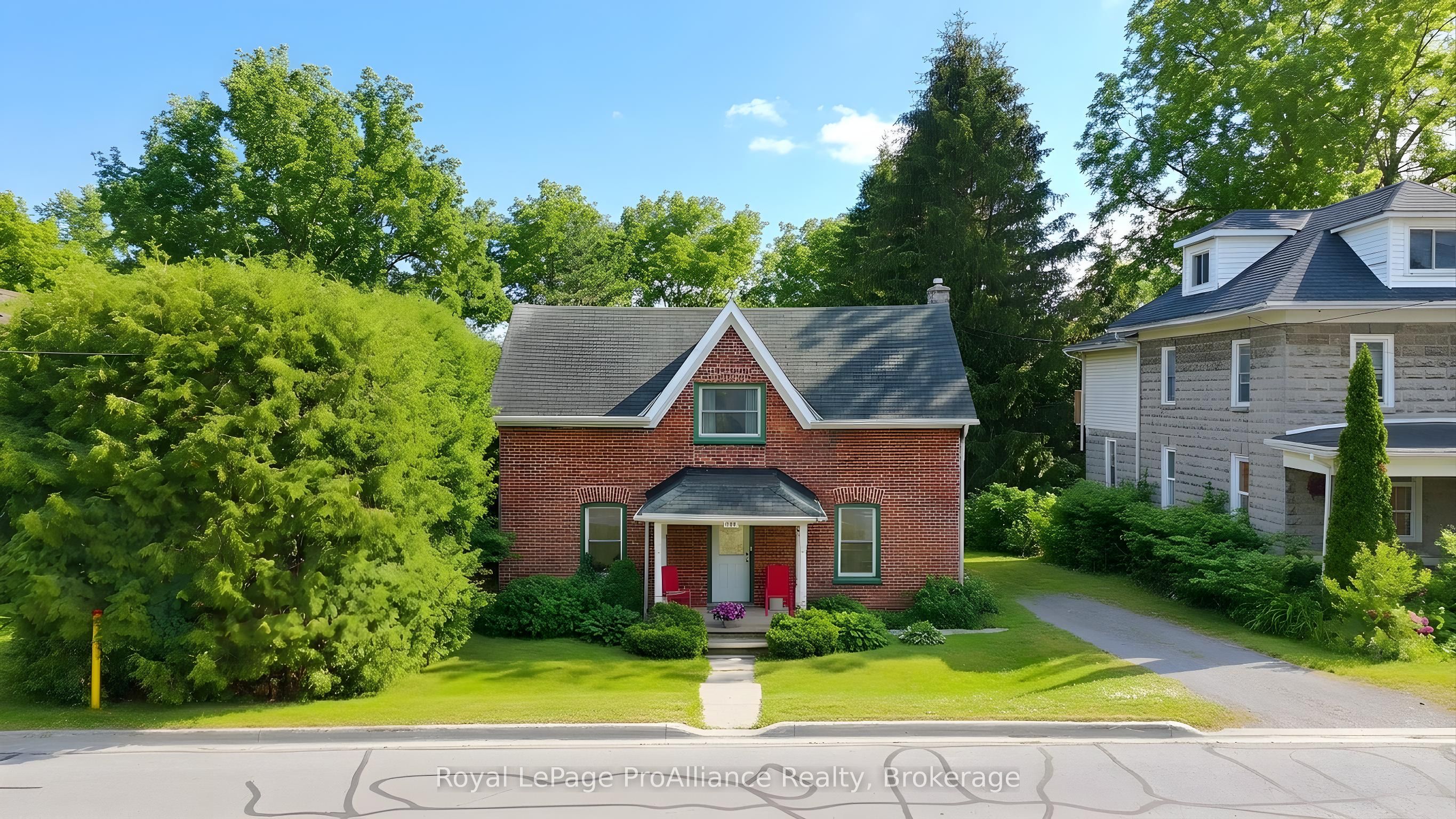 889 Smith Street Property Photo 35