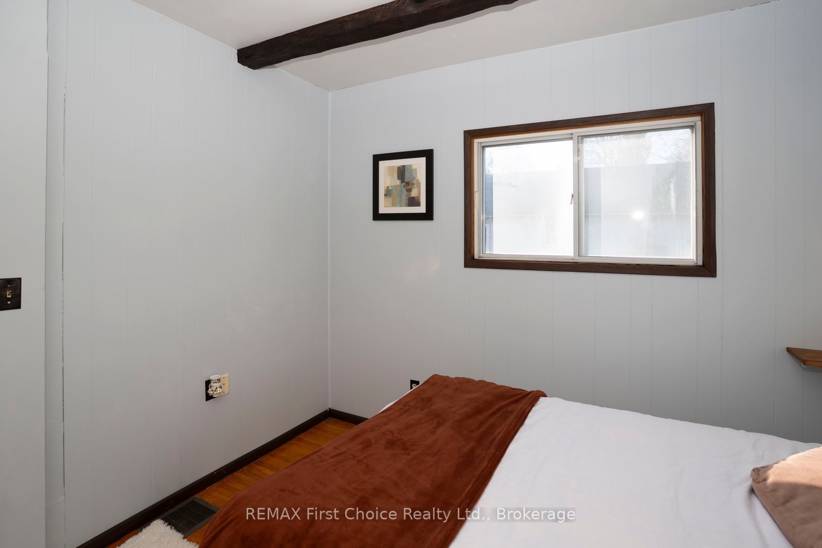 372 Inchiquin Street Property Photo 6