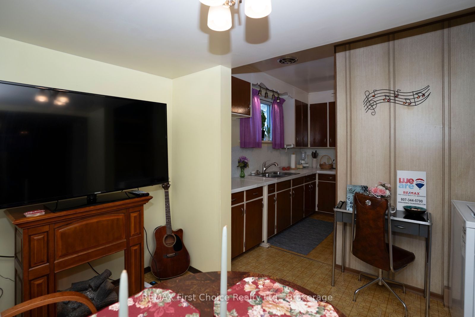 372 Inchiquin Street Property Photo 14