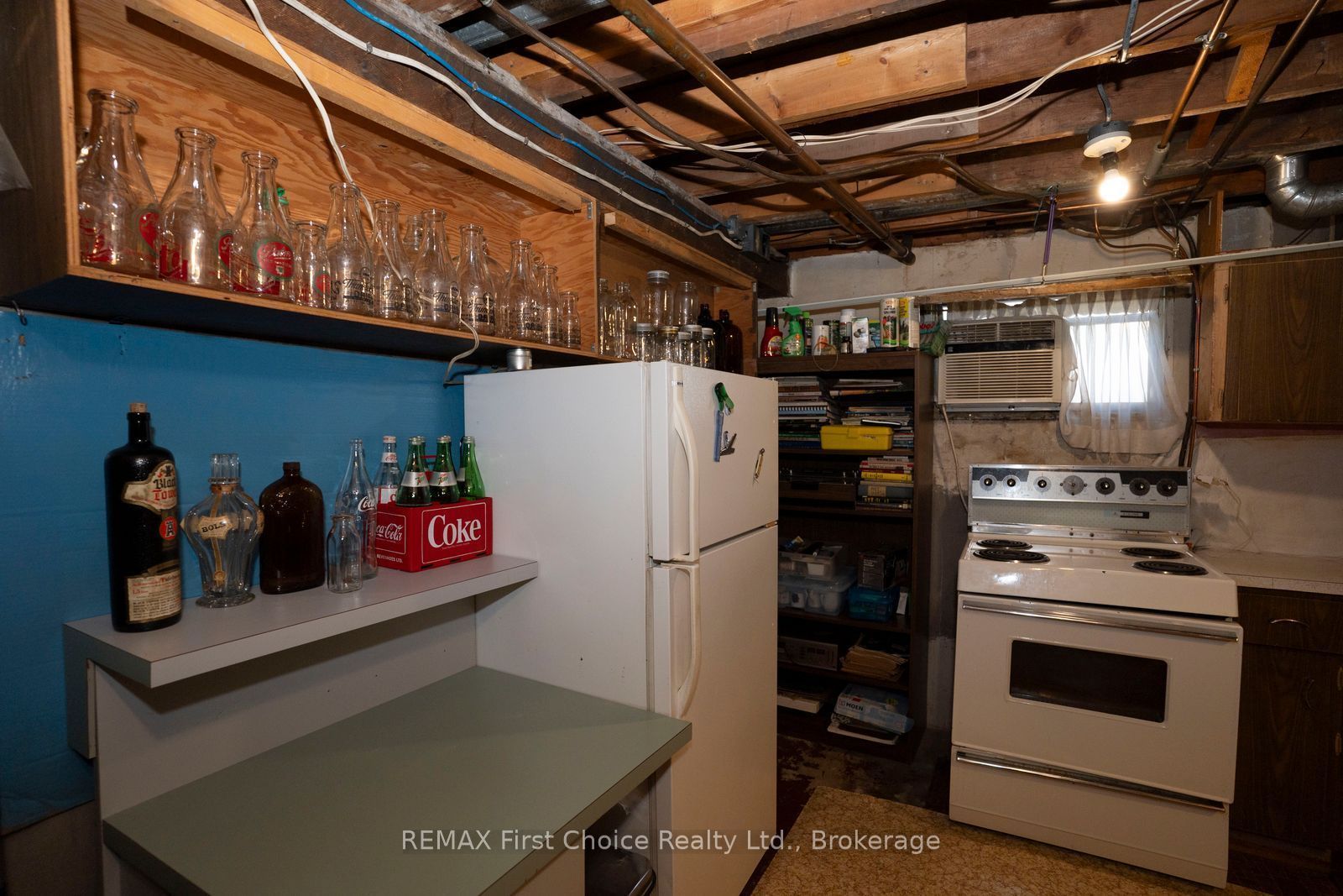 372 Inchiquin Street Property Photo 35