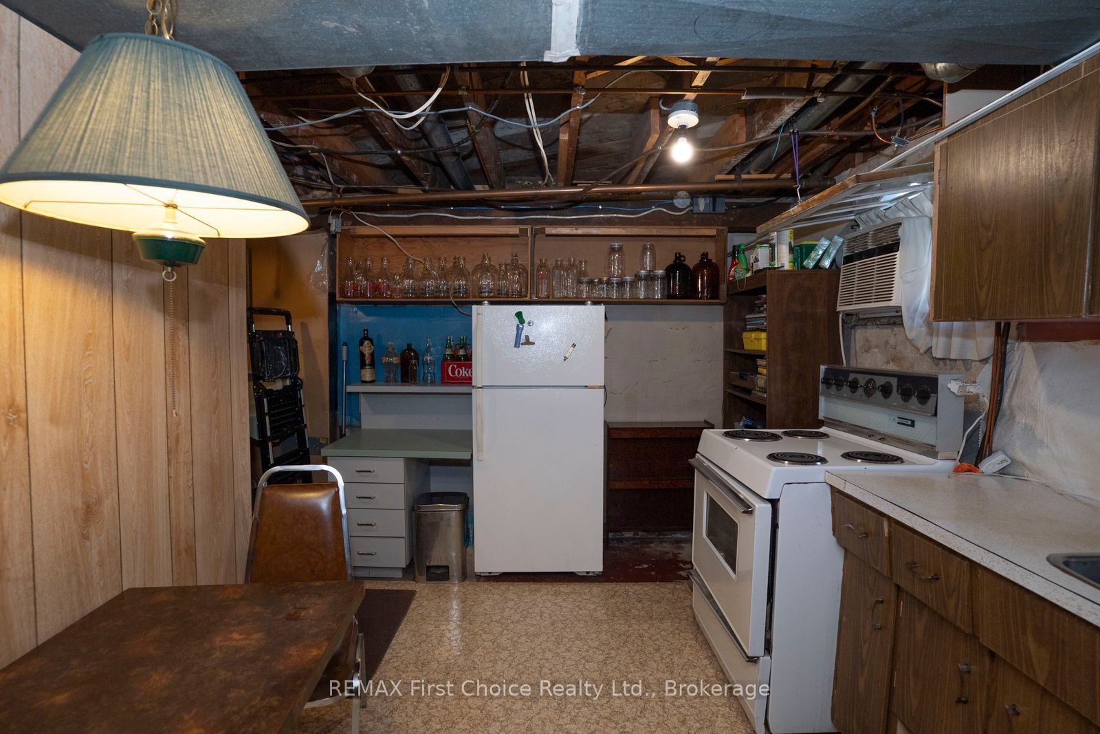 372 Inchiquin Street Property Photo 37