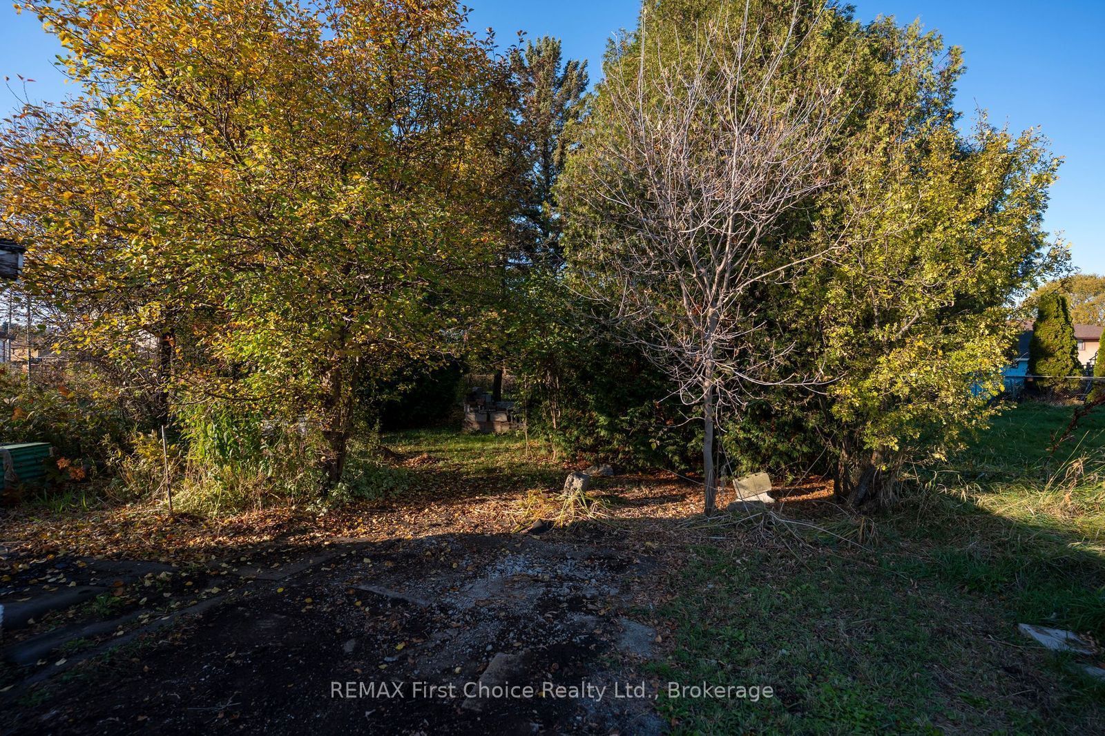 372 Inchiquin Street Property Photo 40