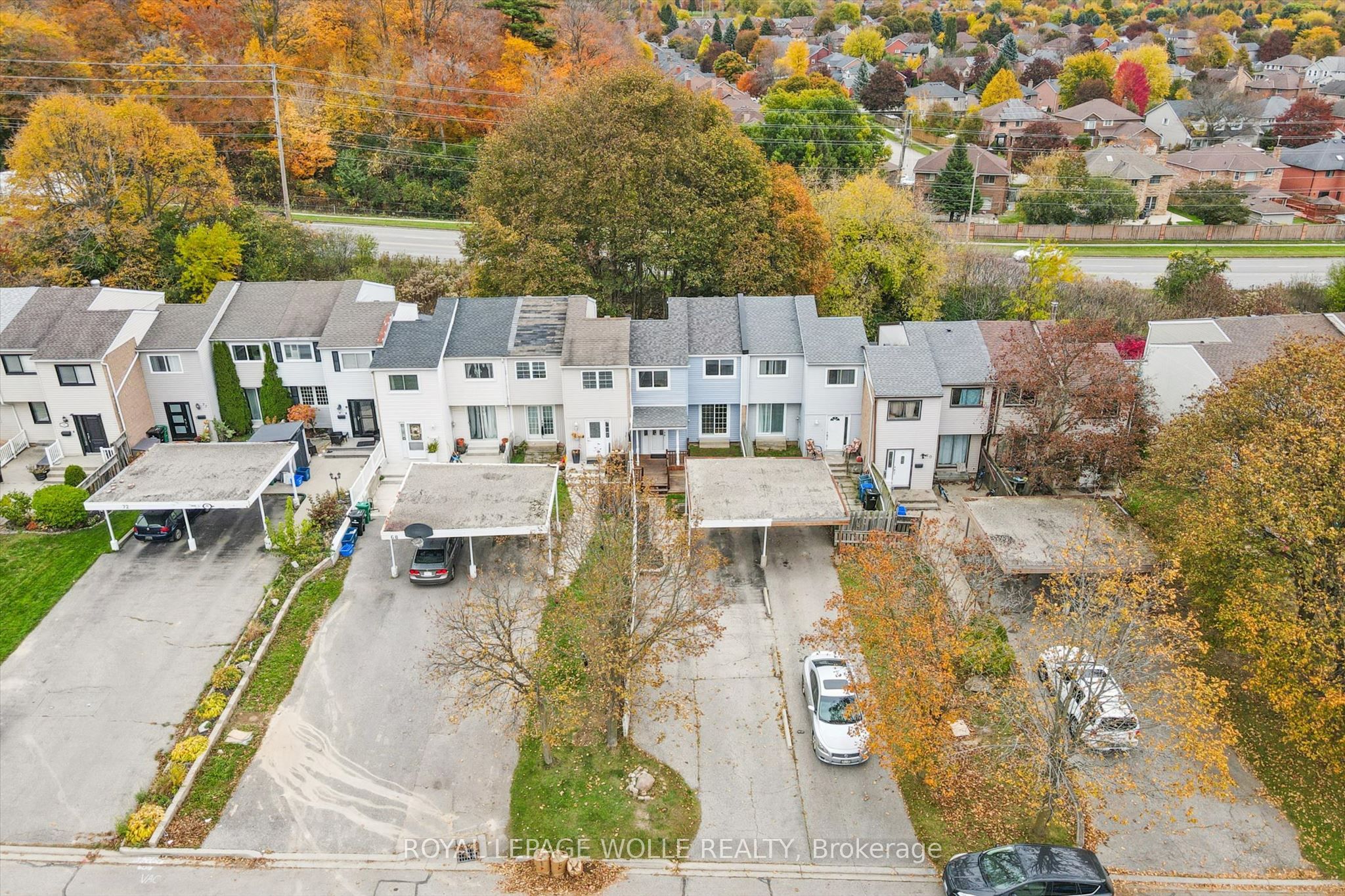 64 Frobisher Court Property Photo 1