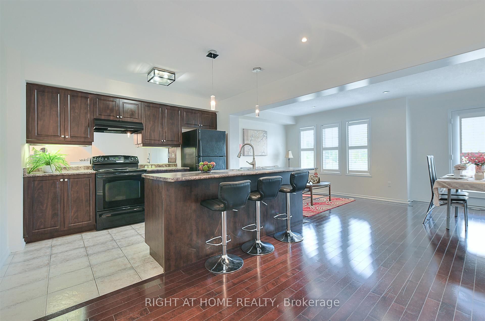 7 Sirente Drive 34 Property Photo 4