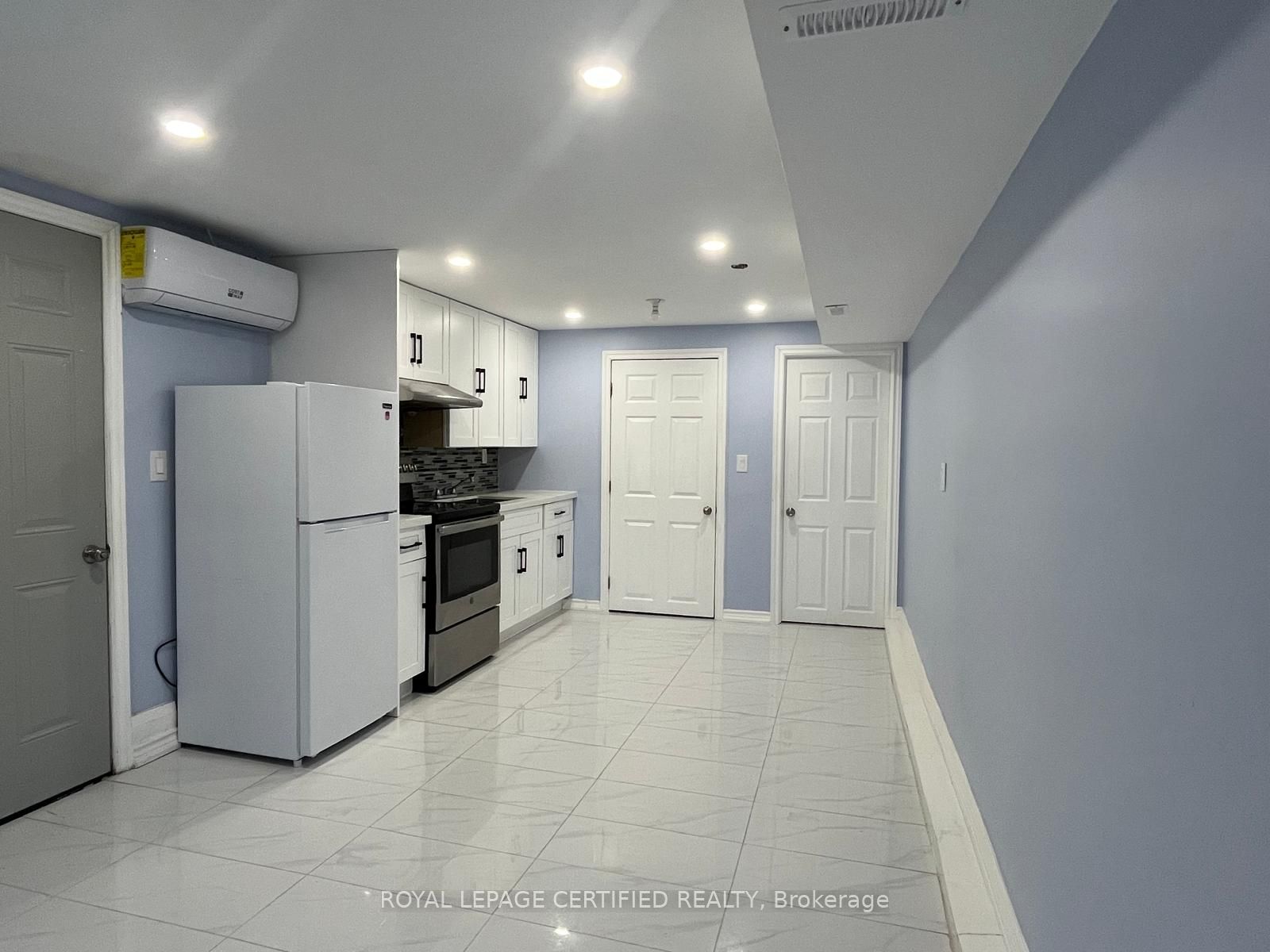 818 Garth Street Studio Property Photo 1
