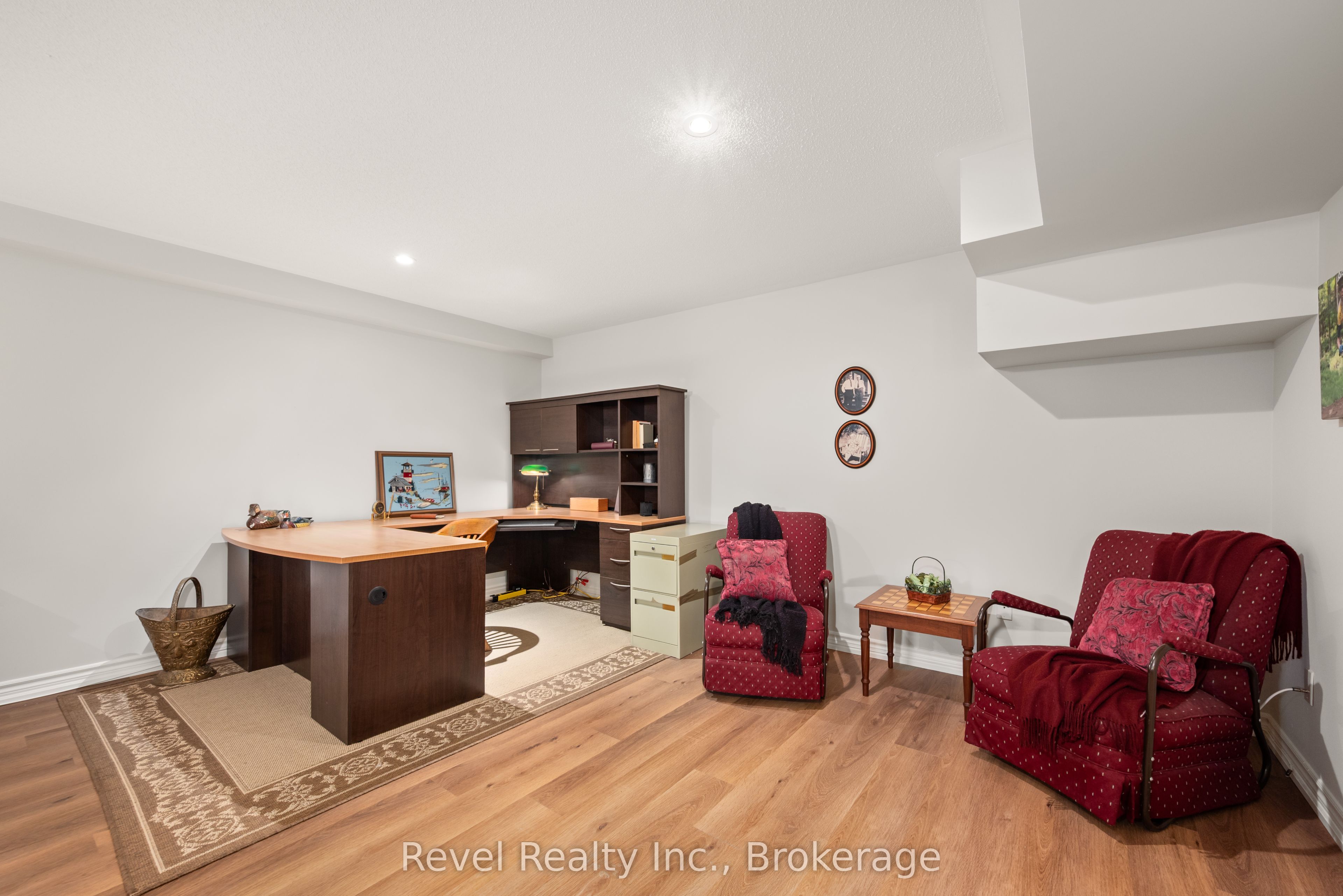 111 Colborne Street 10 Property Photo 32