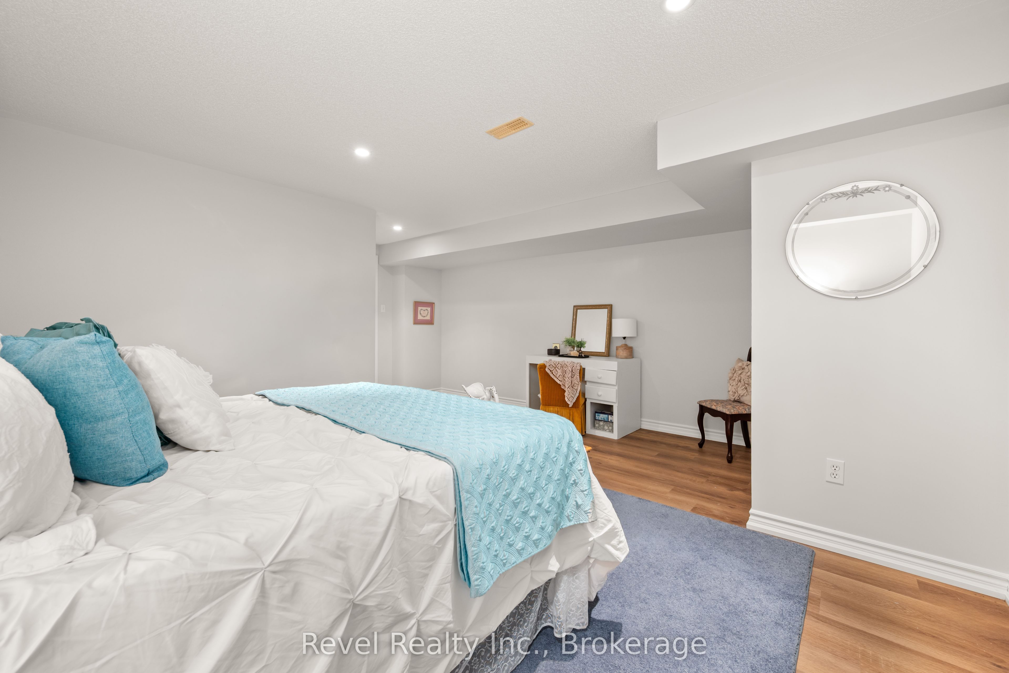 111 Colborne Street 10 Property Photo 38