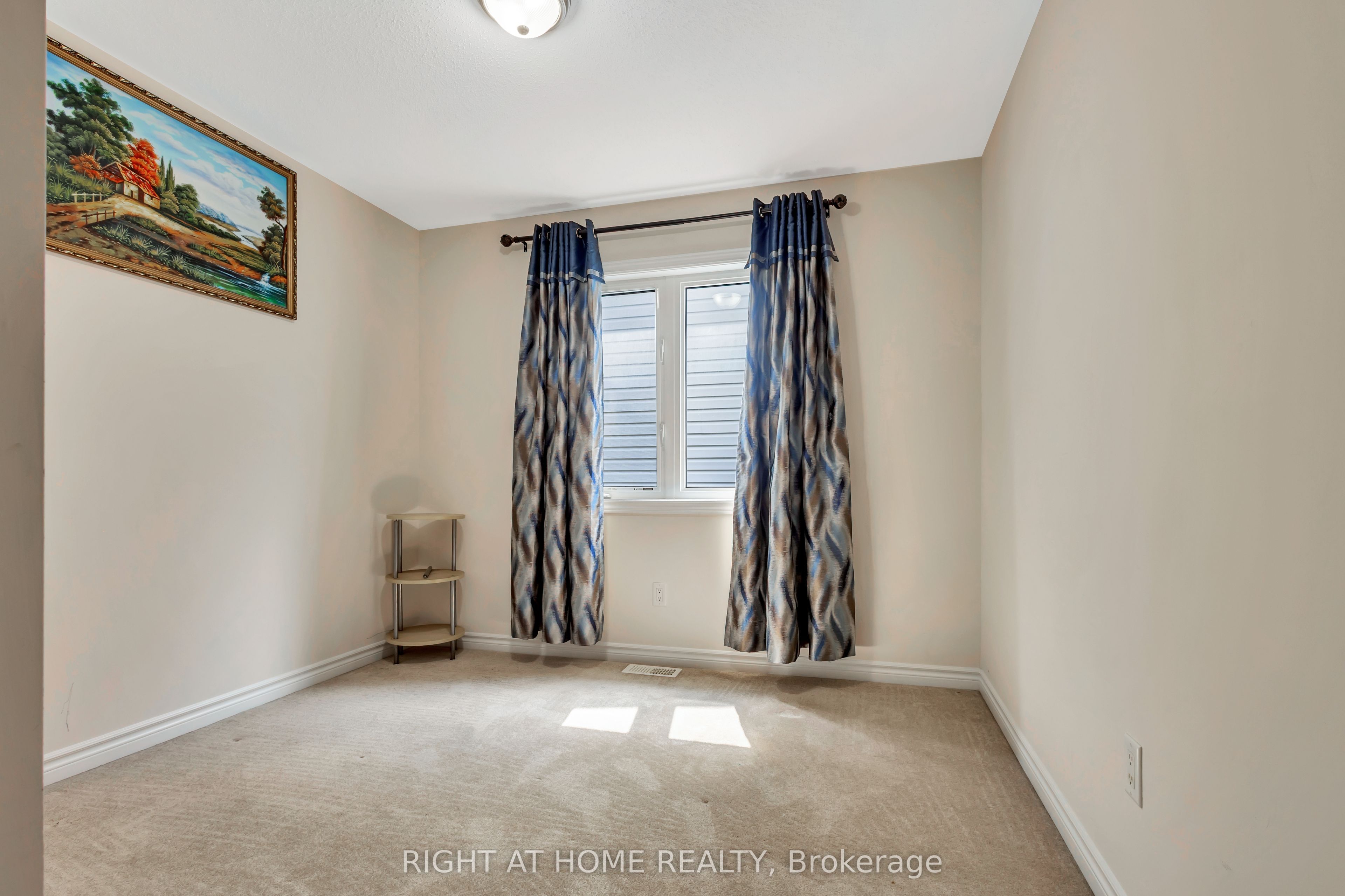 209 Rivertree Street Property Photo 30