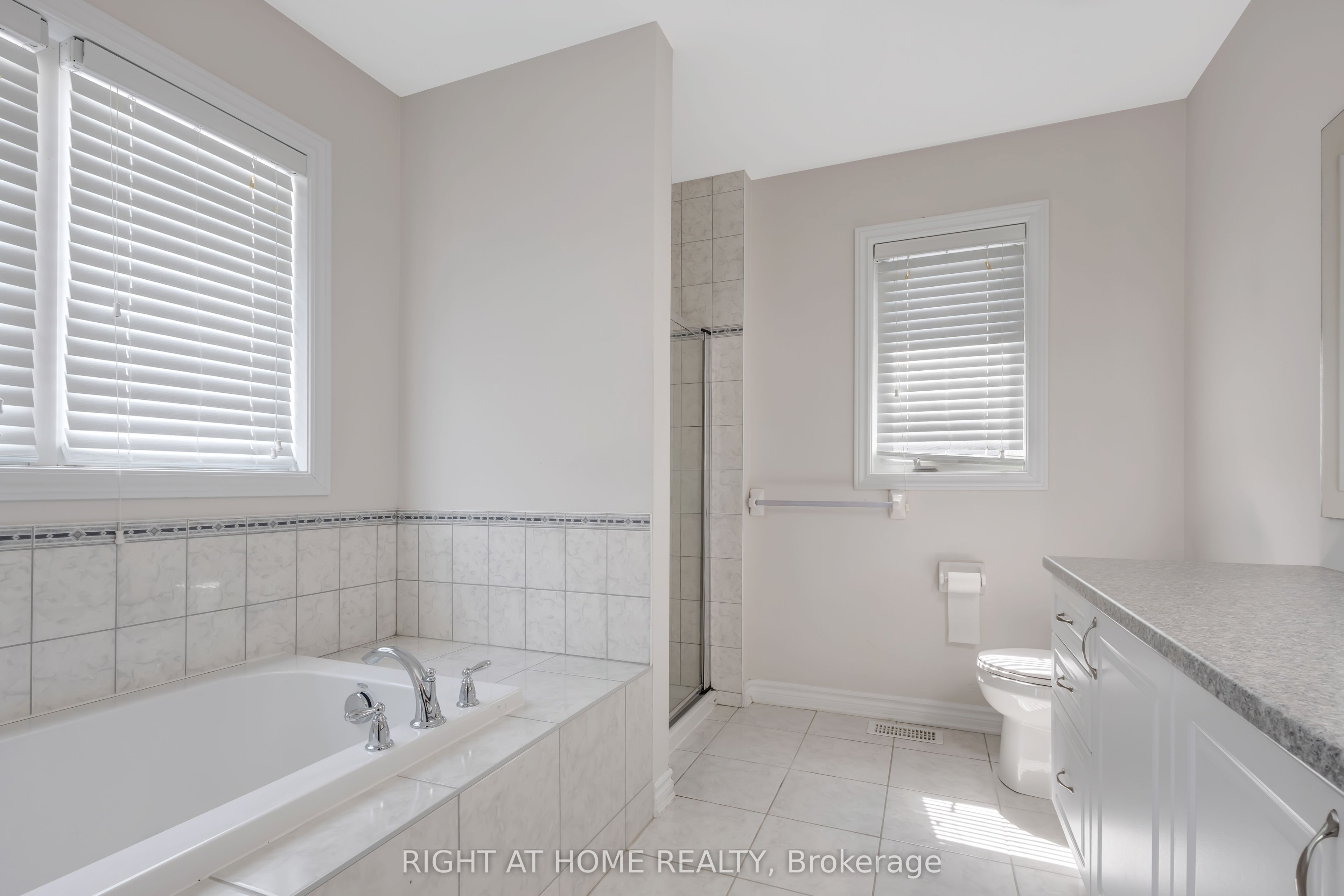 209 Rivertree Street Property Photo 38