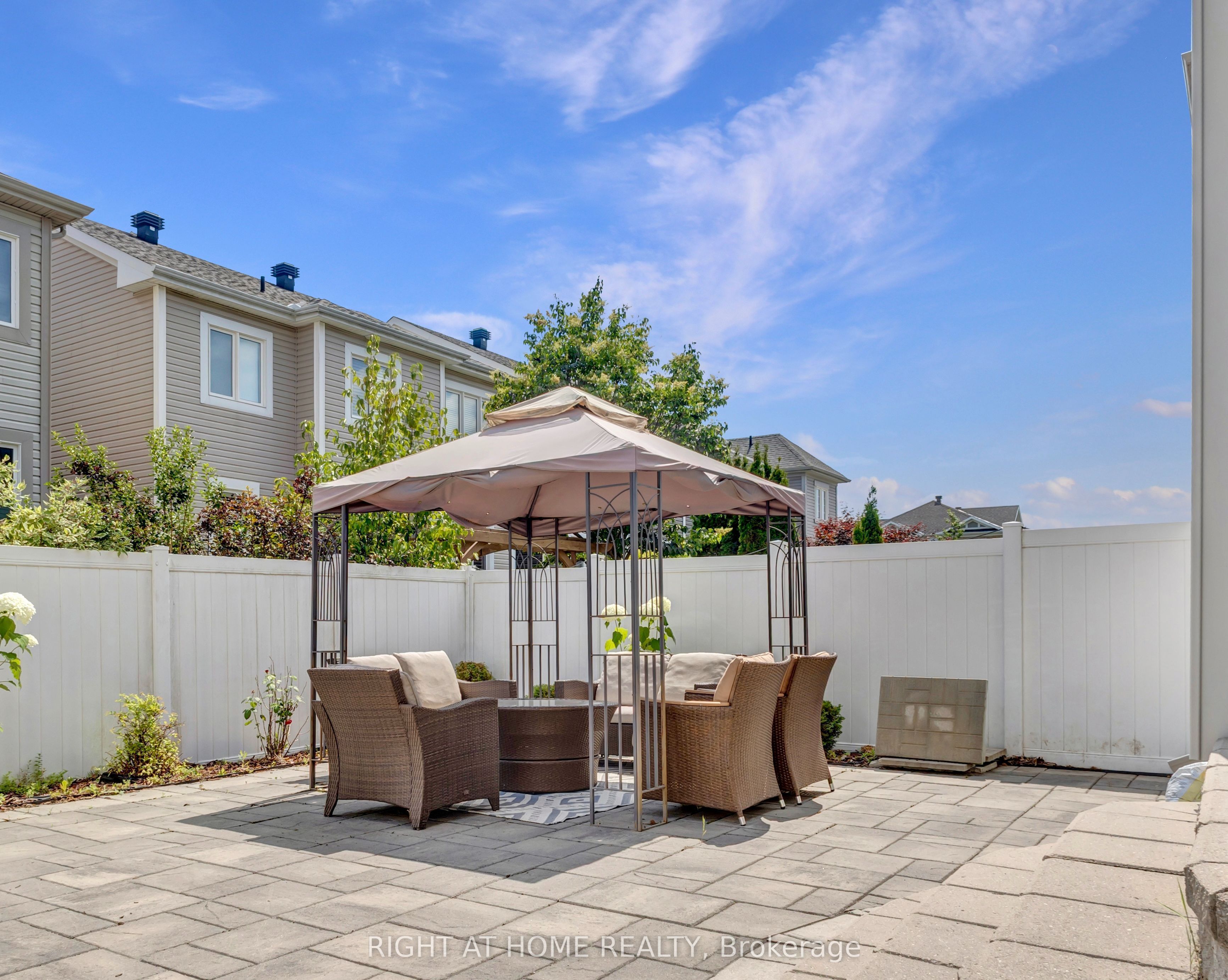 209 Rivertree Street Property Photo 47