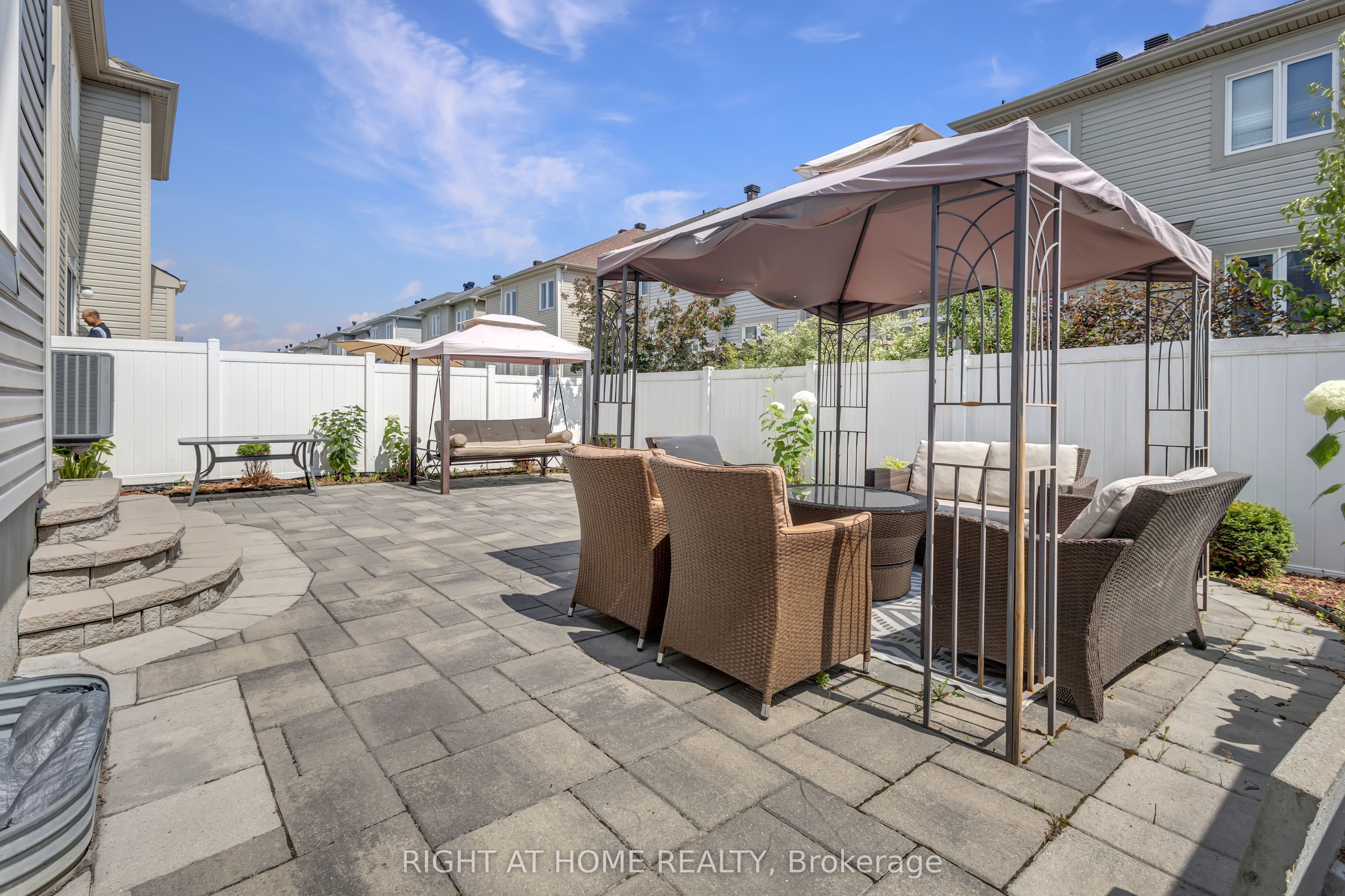 209 Rivertree Street Property Photo 49