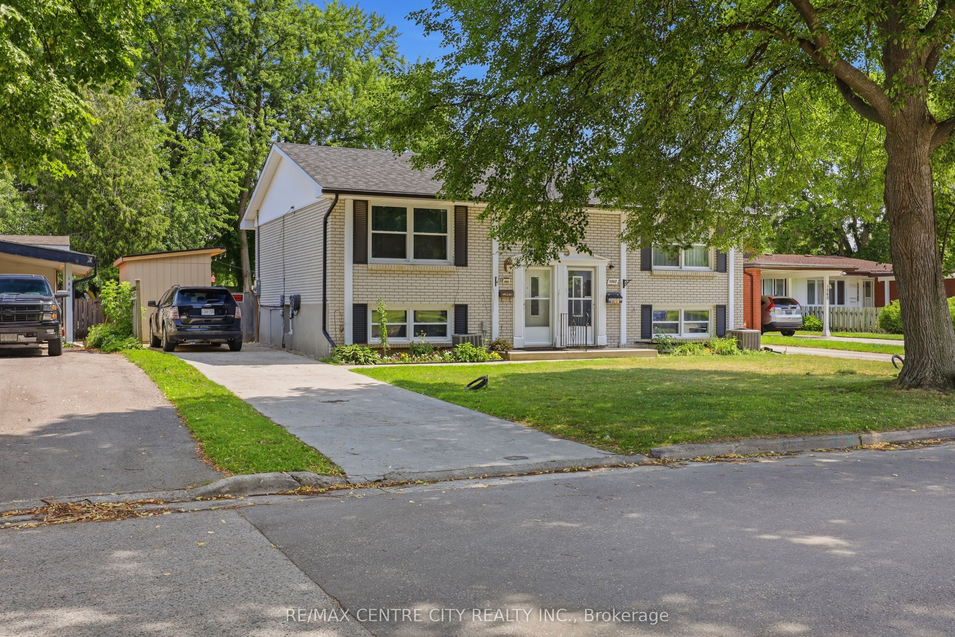1564 Nairn Avenue Property Photo 1