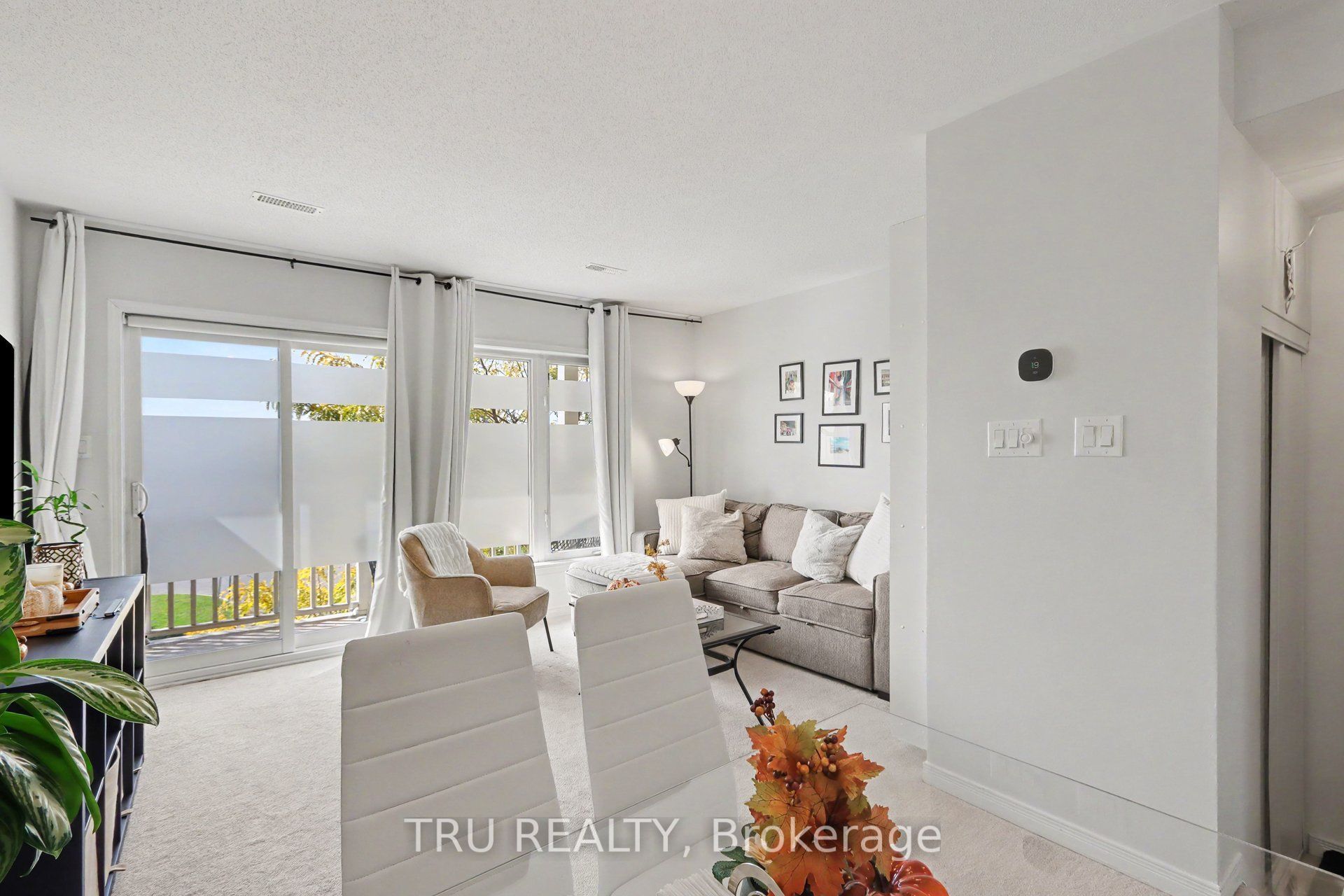 2595 Longfields Drive 27 Property Photo 2