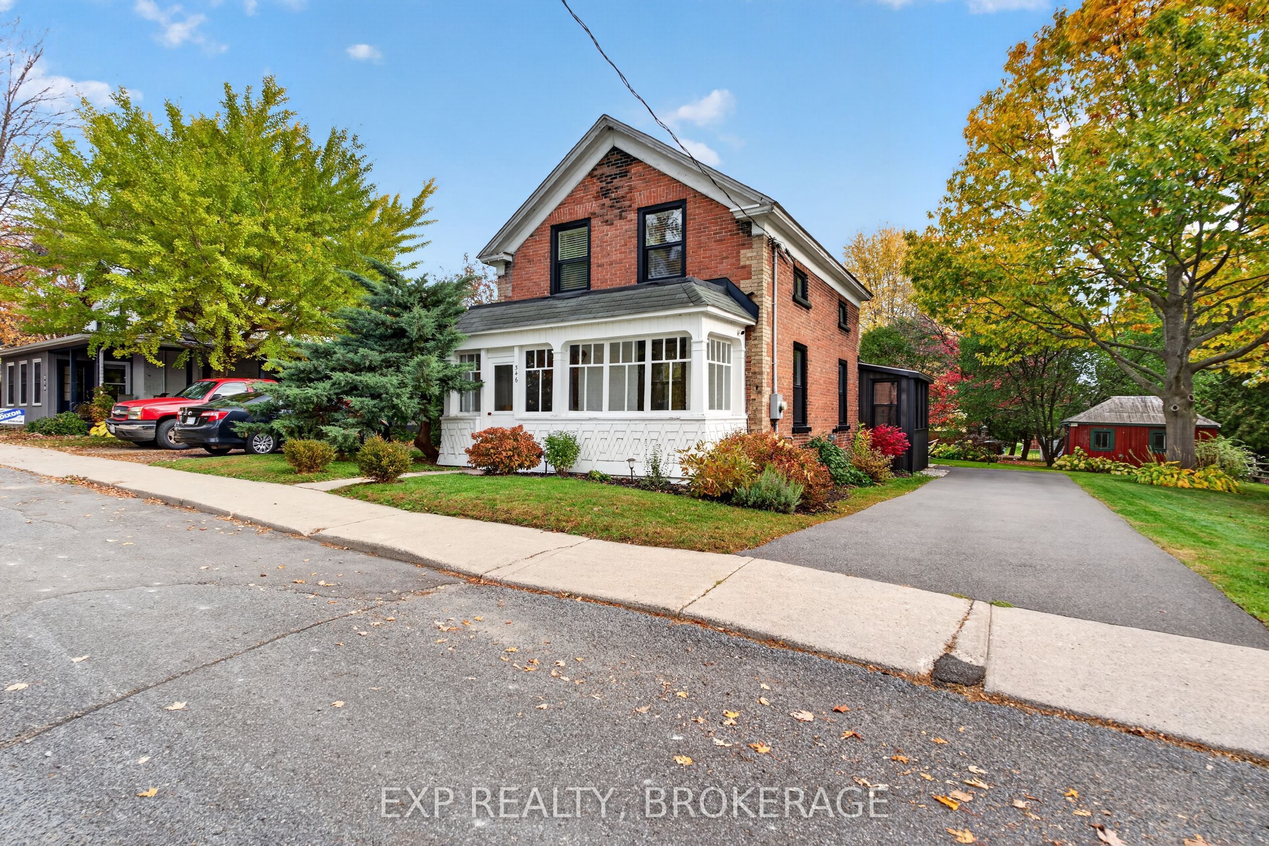 346 Russell Street Property Photo 1