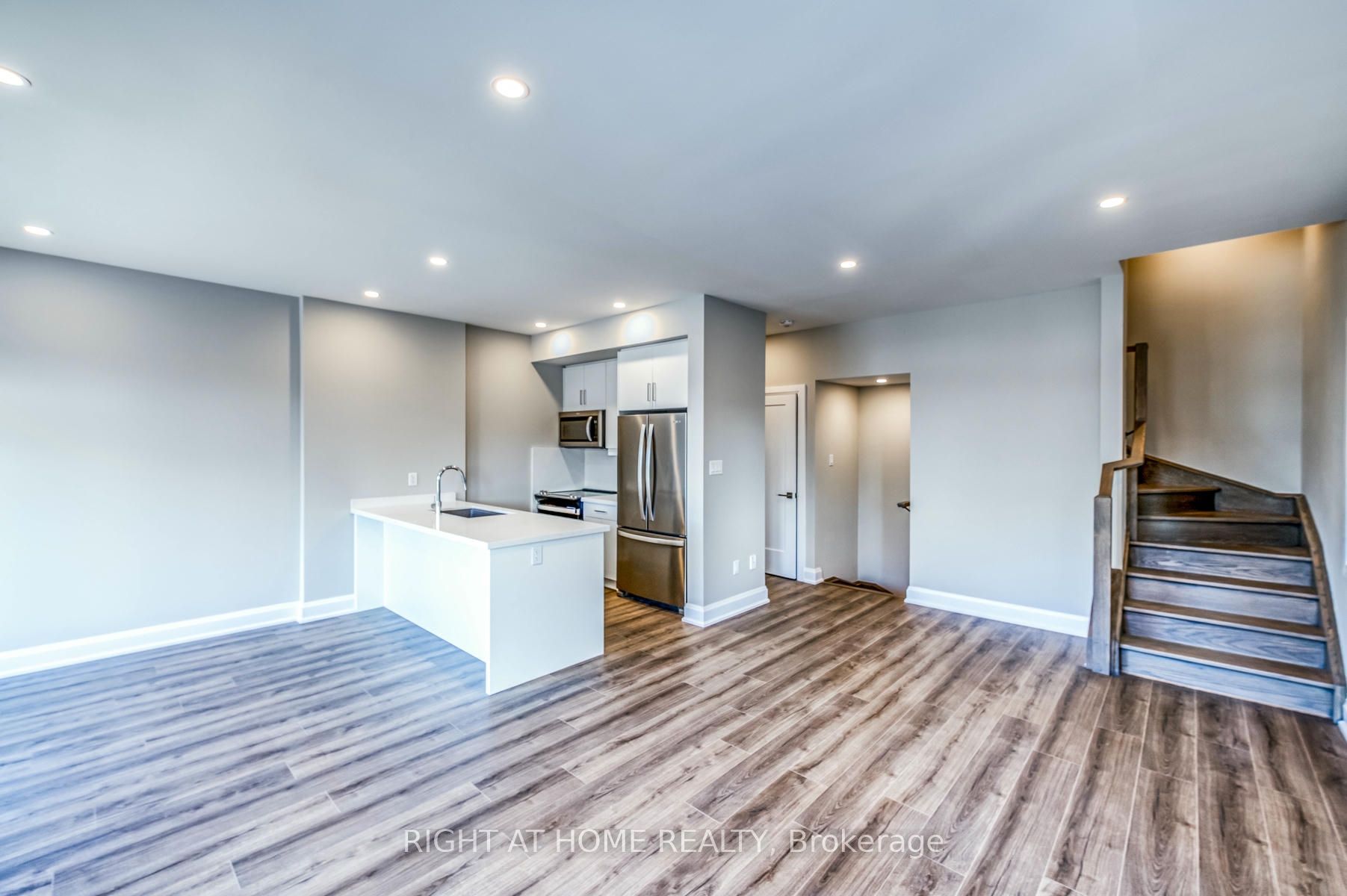 292 Vine Street 20 Property Photo 5