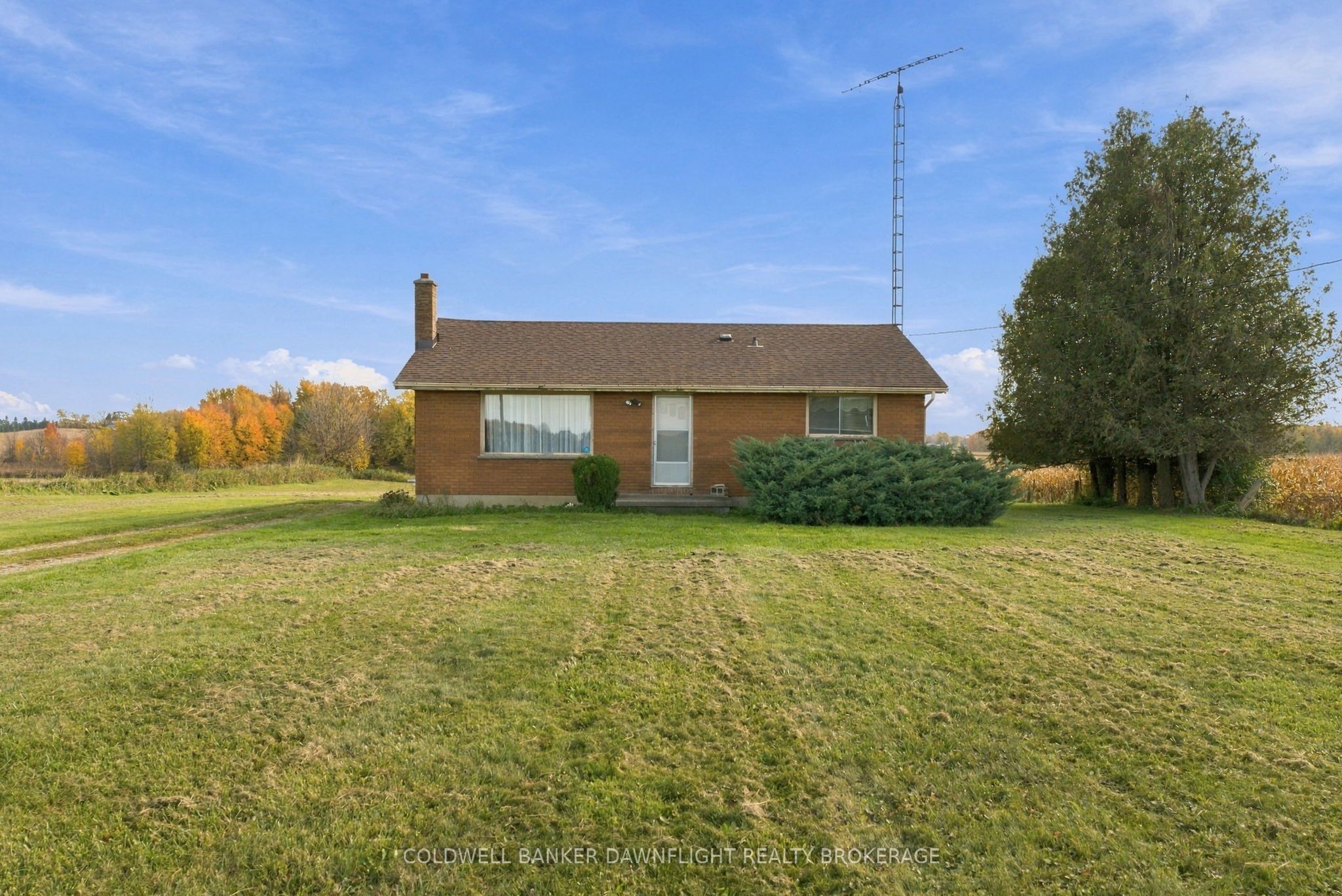 14211 Elginfield Road Property Photo 2