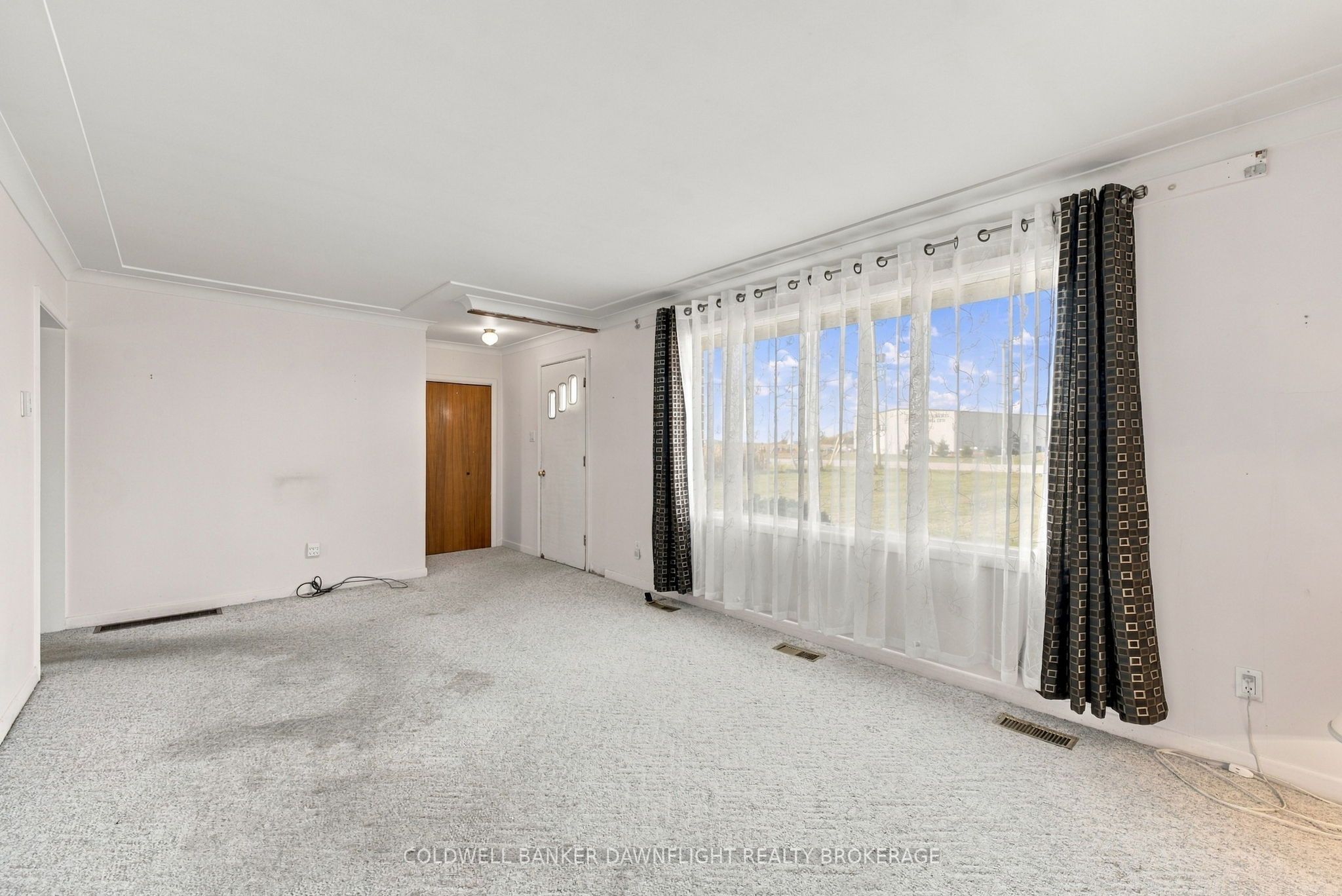 14211 Elginfield Road Property Photo 10