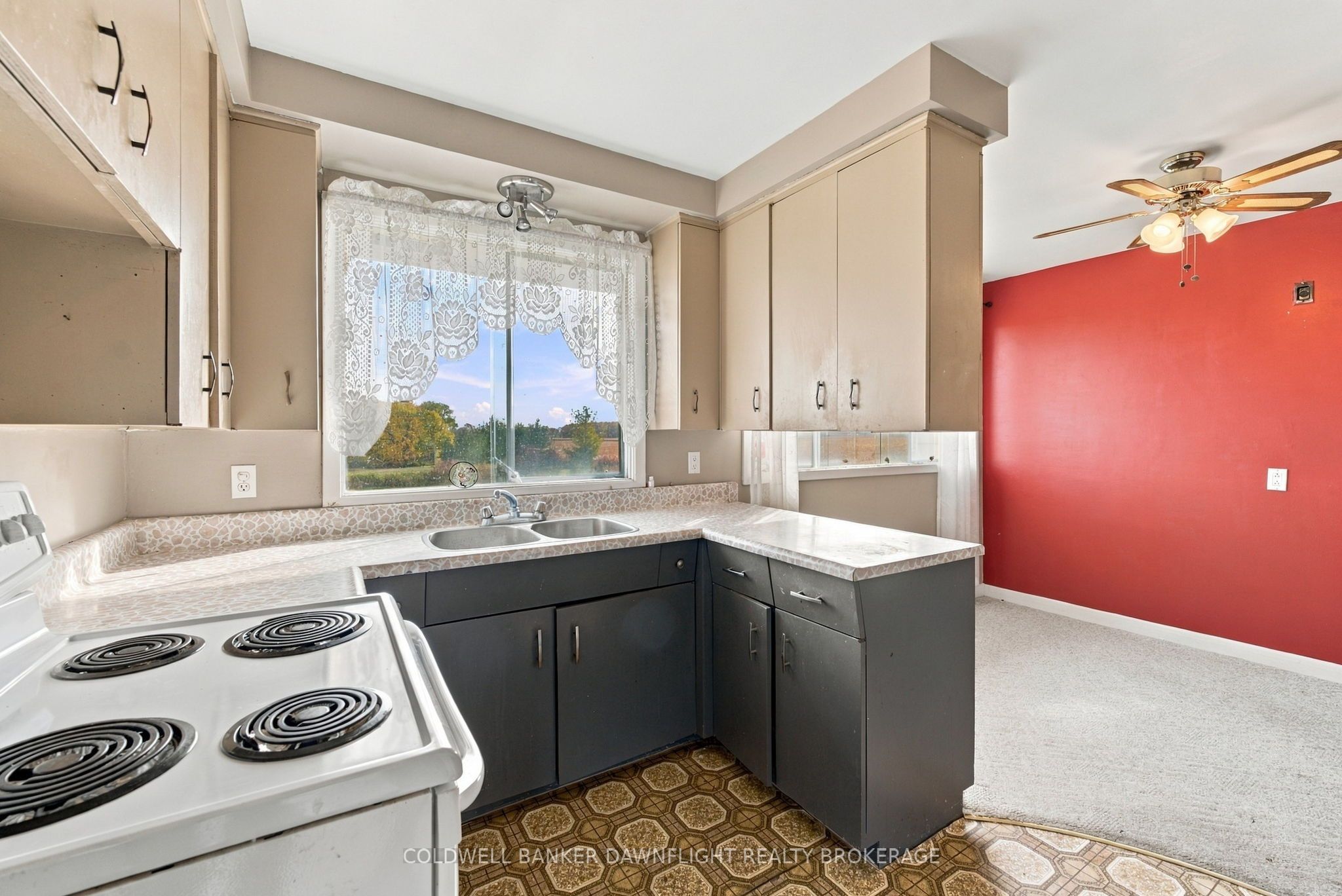 14211 Elginfield Road Property Photo 19