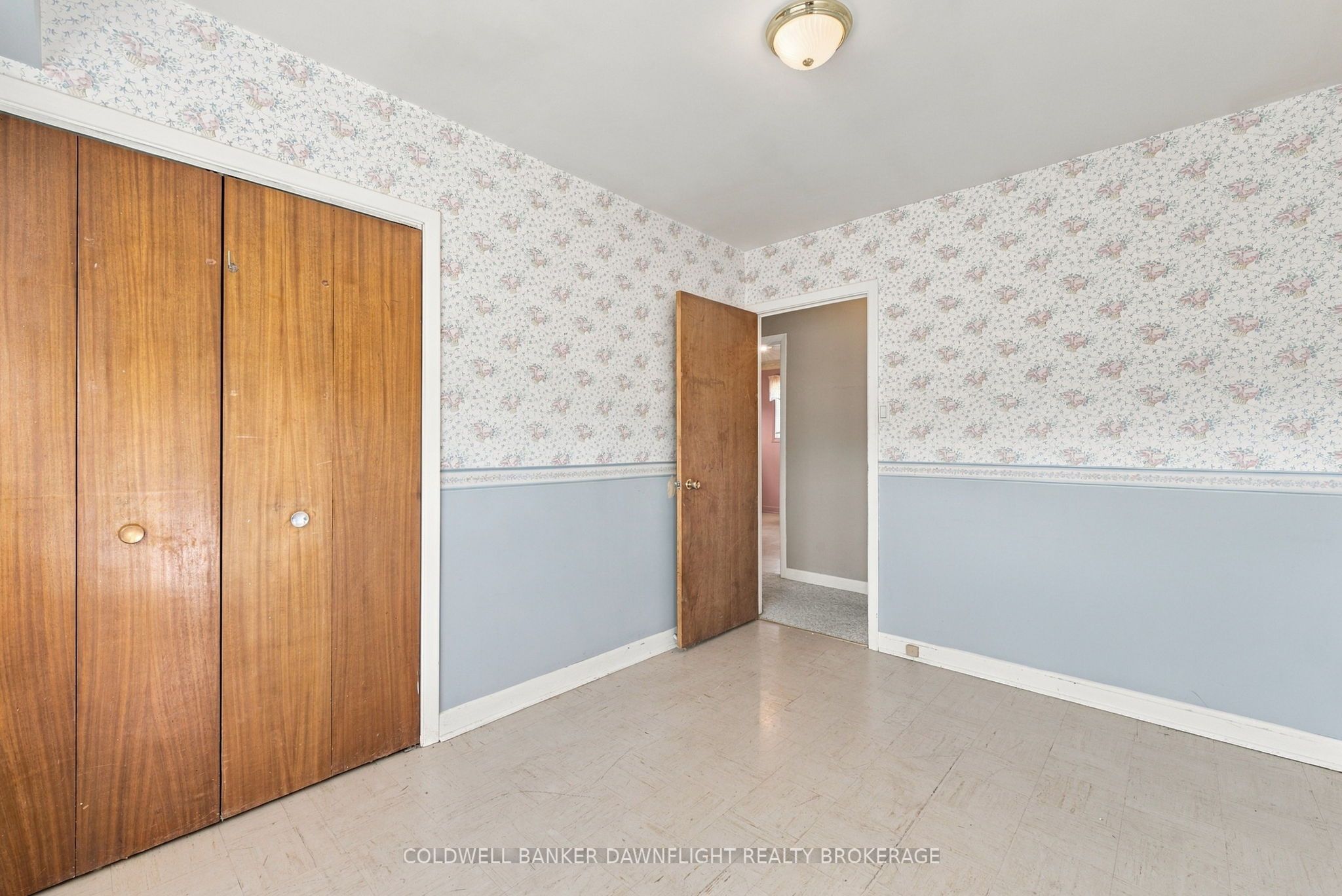 14211 Elginfield Road Property Photo 22