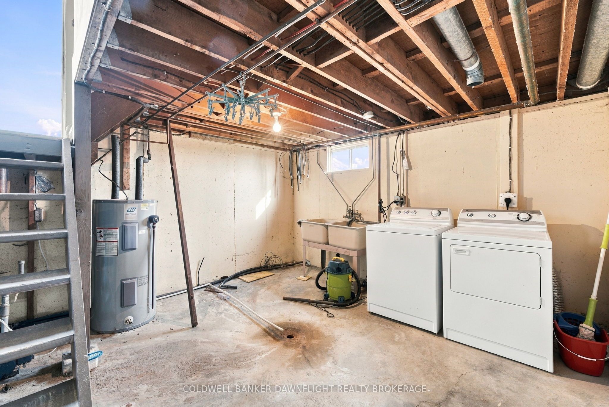 14211 Elginfield Road Property Photo 31