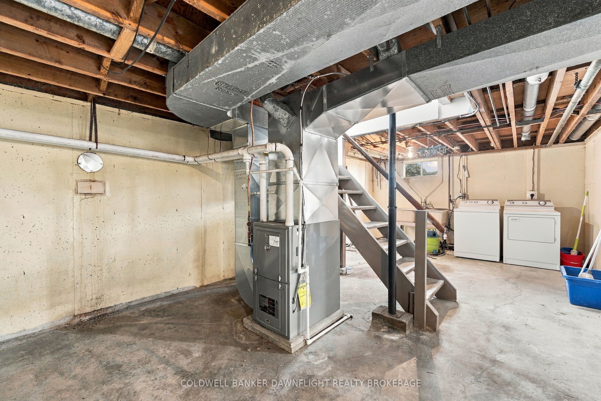 14211 Elginfield Road Property Photo 32