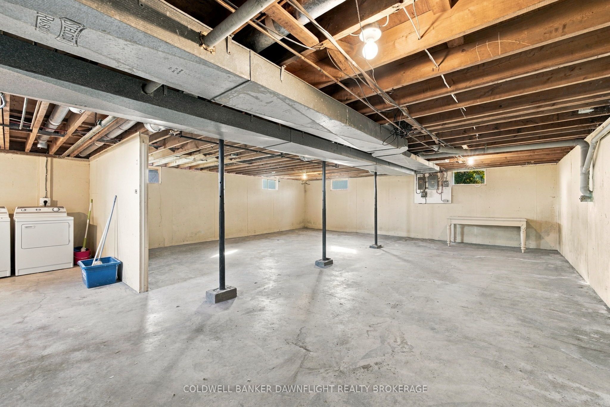 14211 Elginfield Road Property Photo 33