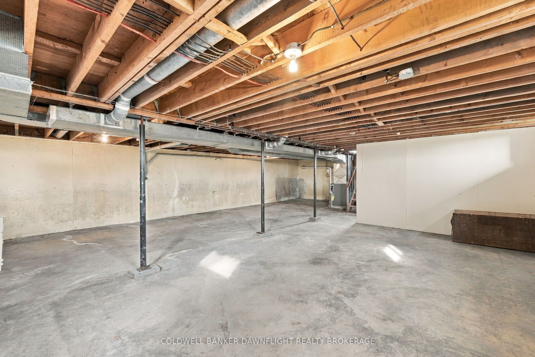 14211 Elginfield Road Property Photo 35