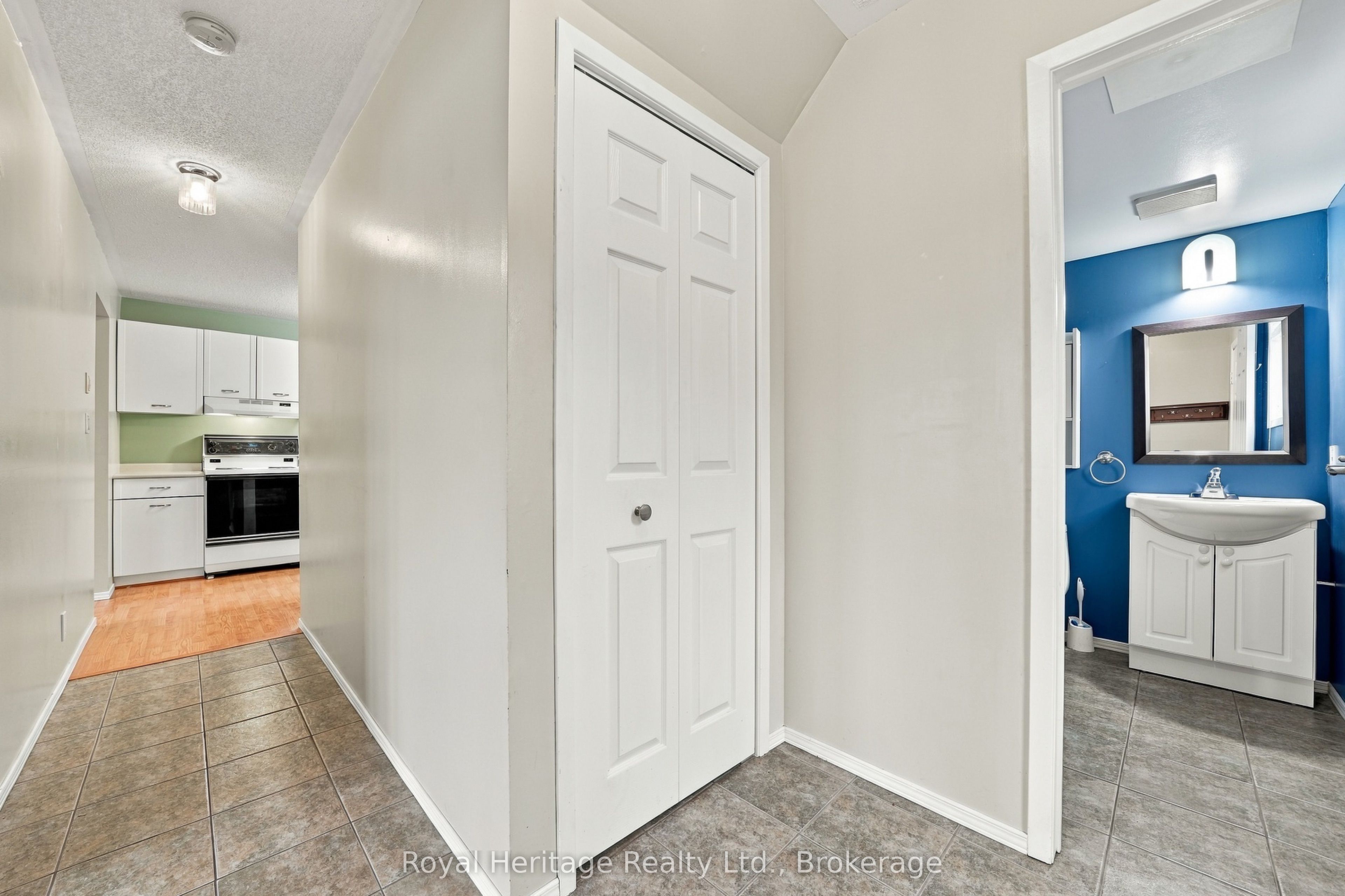 54 North Murray Street Property Photo 8