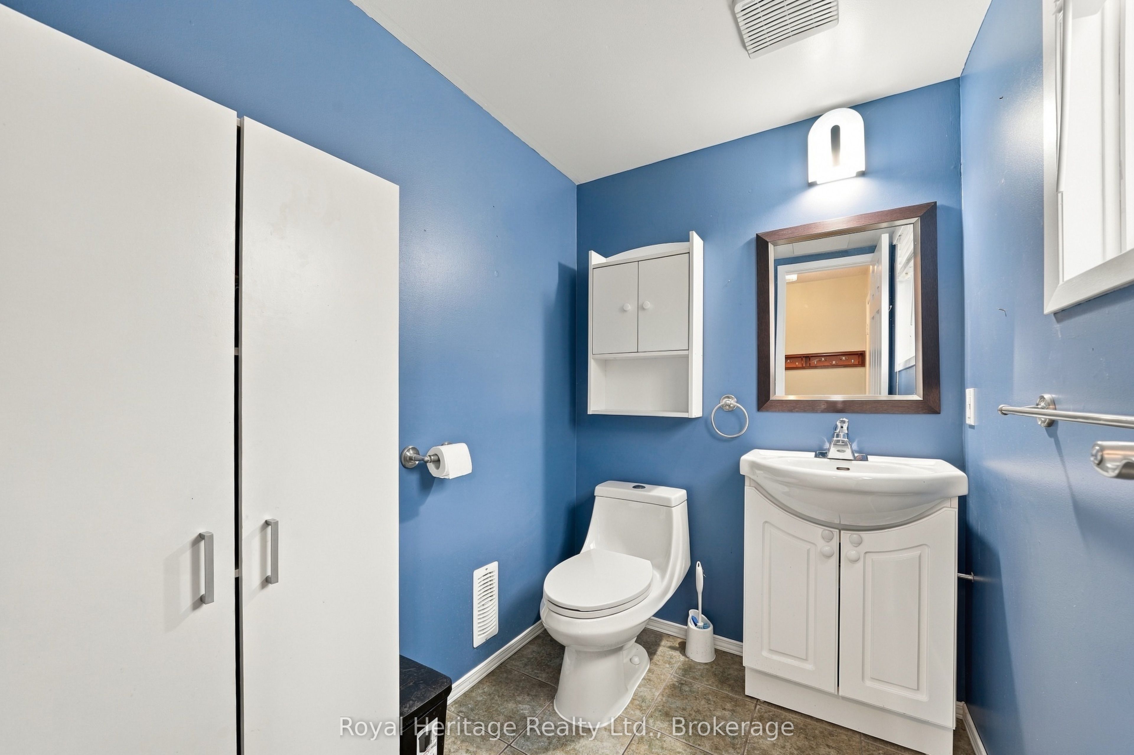 54 North Murray Street Property Photo 9