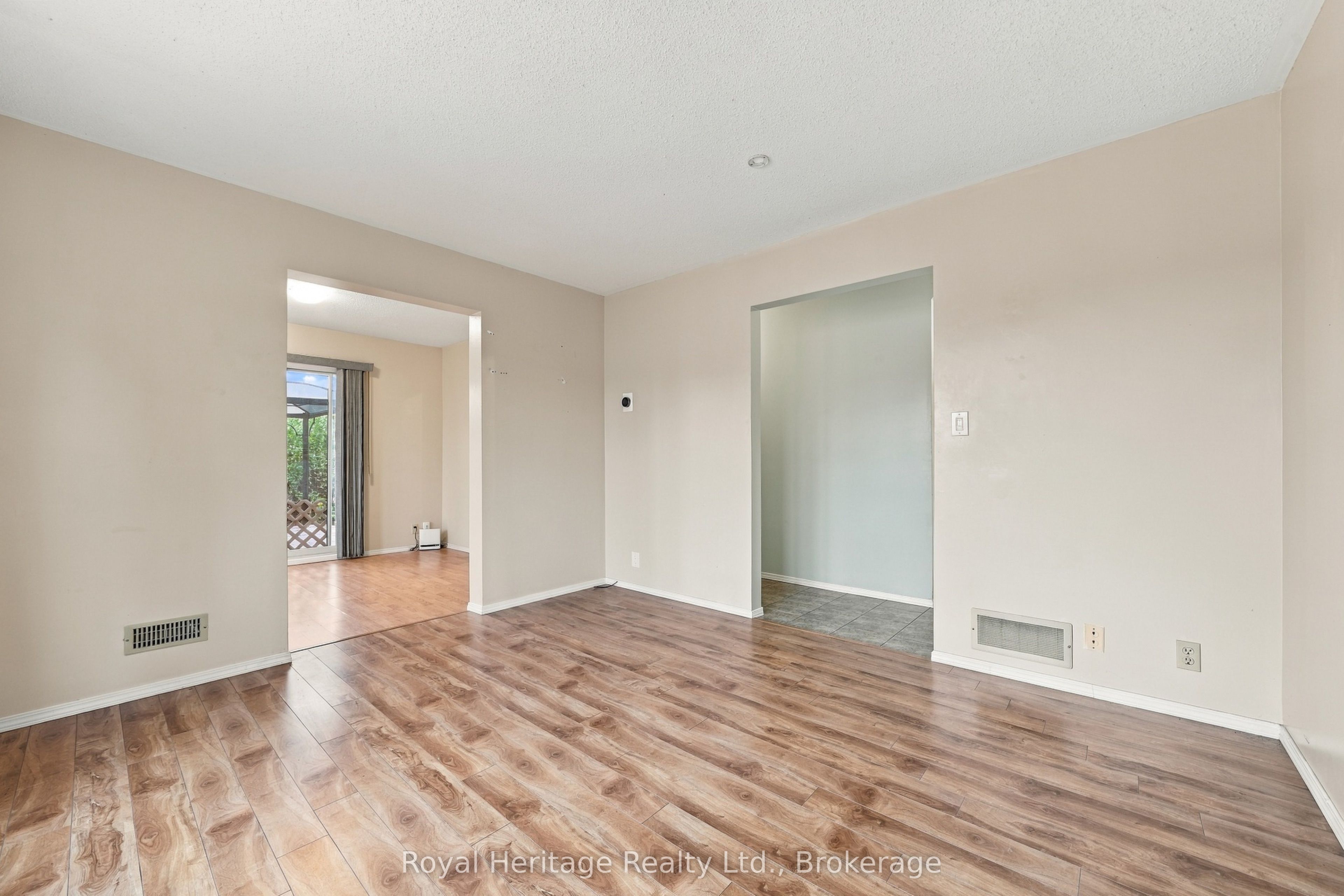 54 North Murray Street Property Photo 11