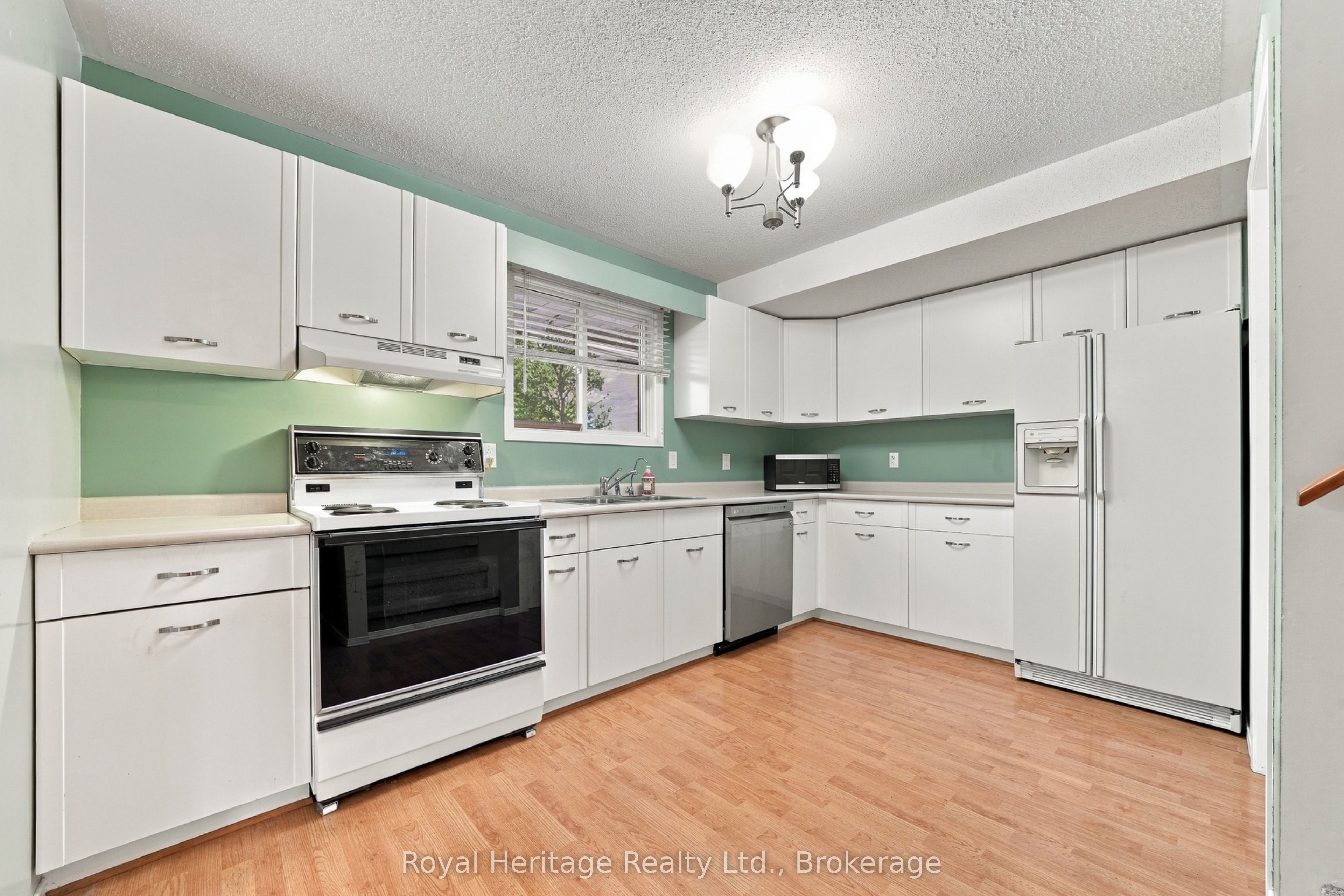 54 North Murray Street Property Photo 15