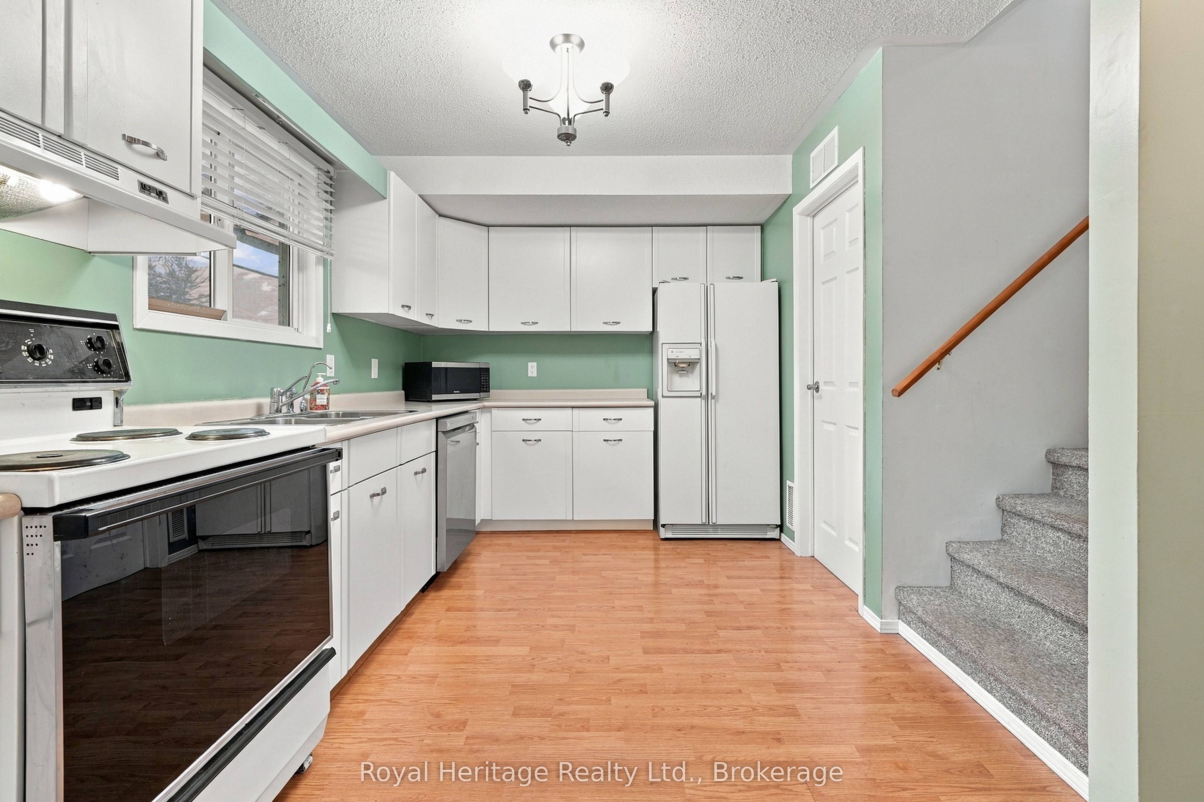 54 North Murray Street Property Photo 16