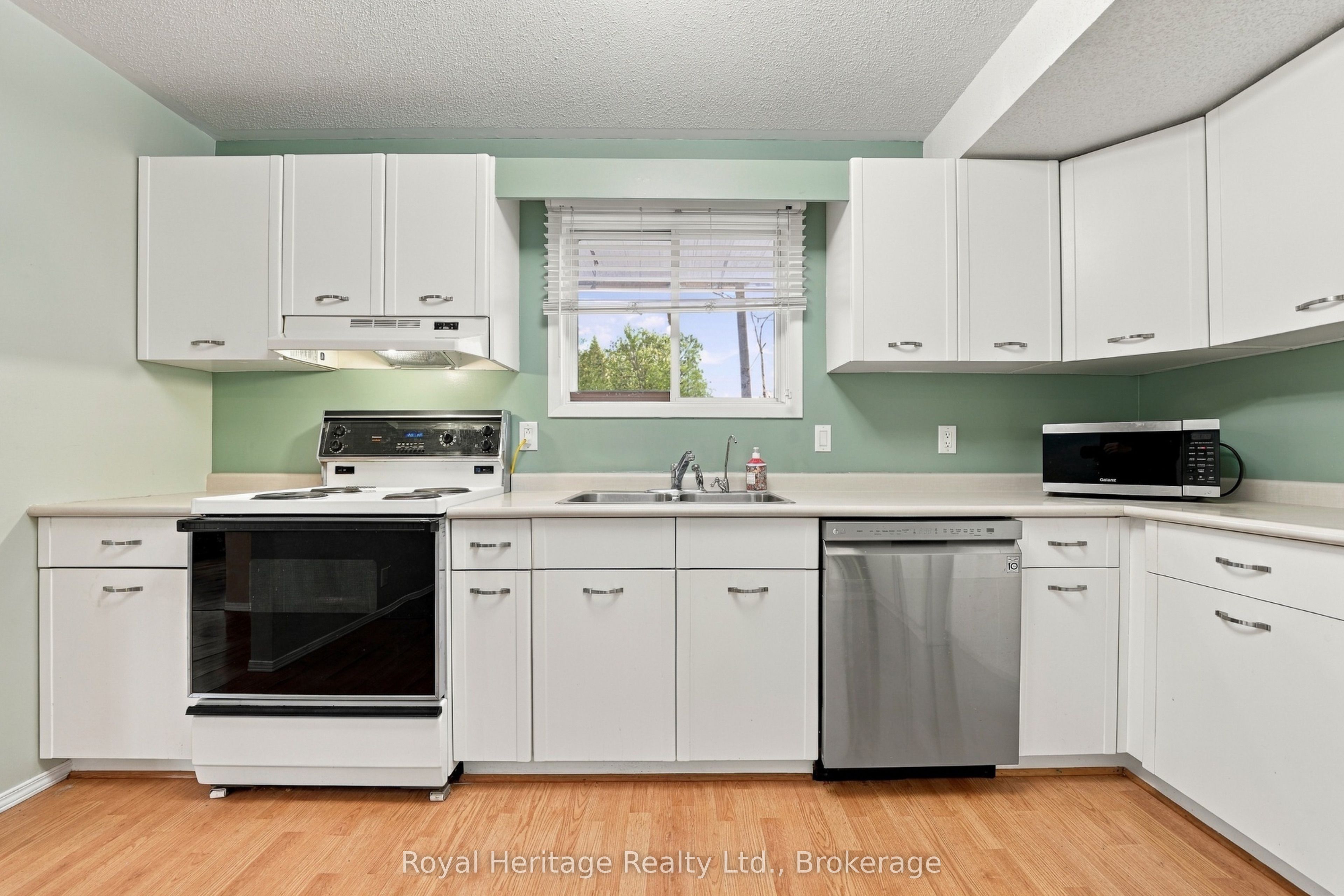 54 North Murray Street Property Photo 17