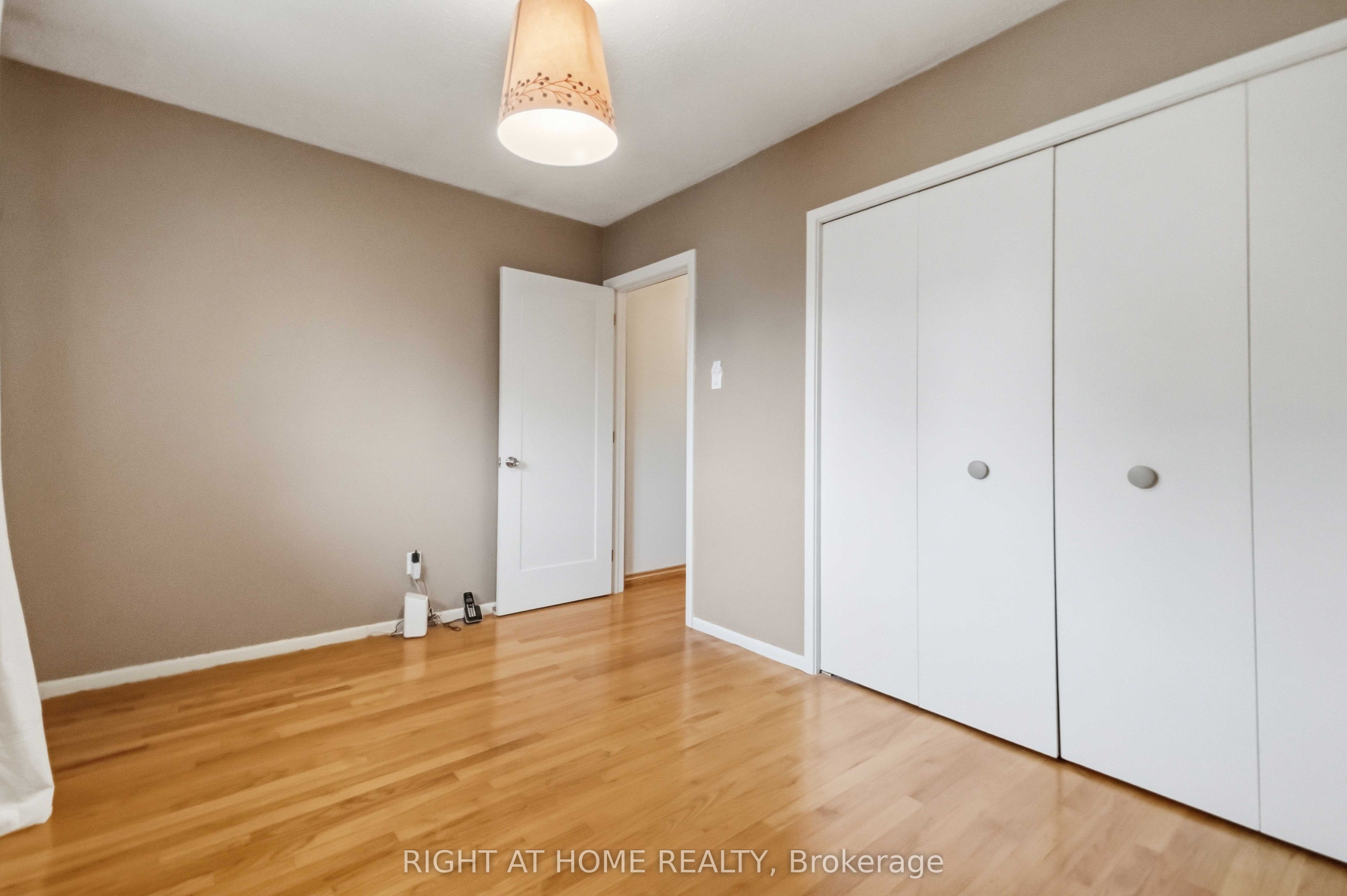9 Laurentide Road Property Photo 15
