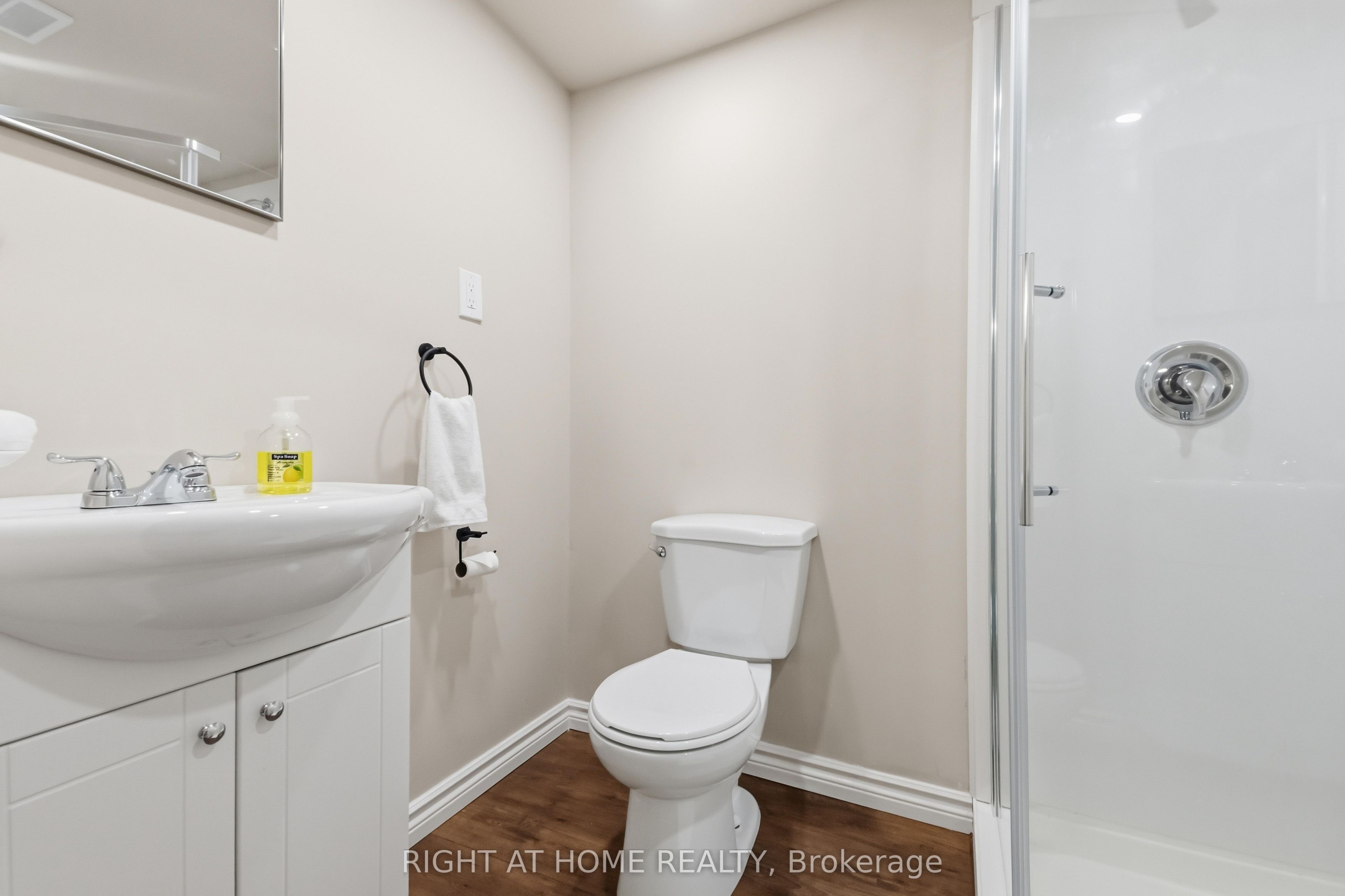 9 Laurentide Road Property Photo 26