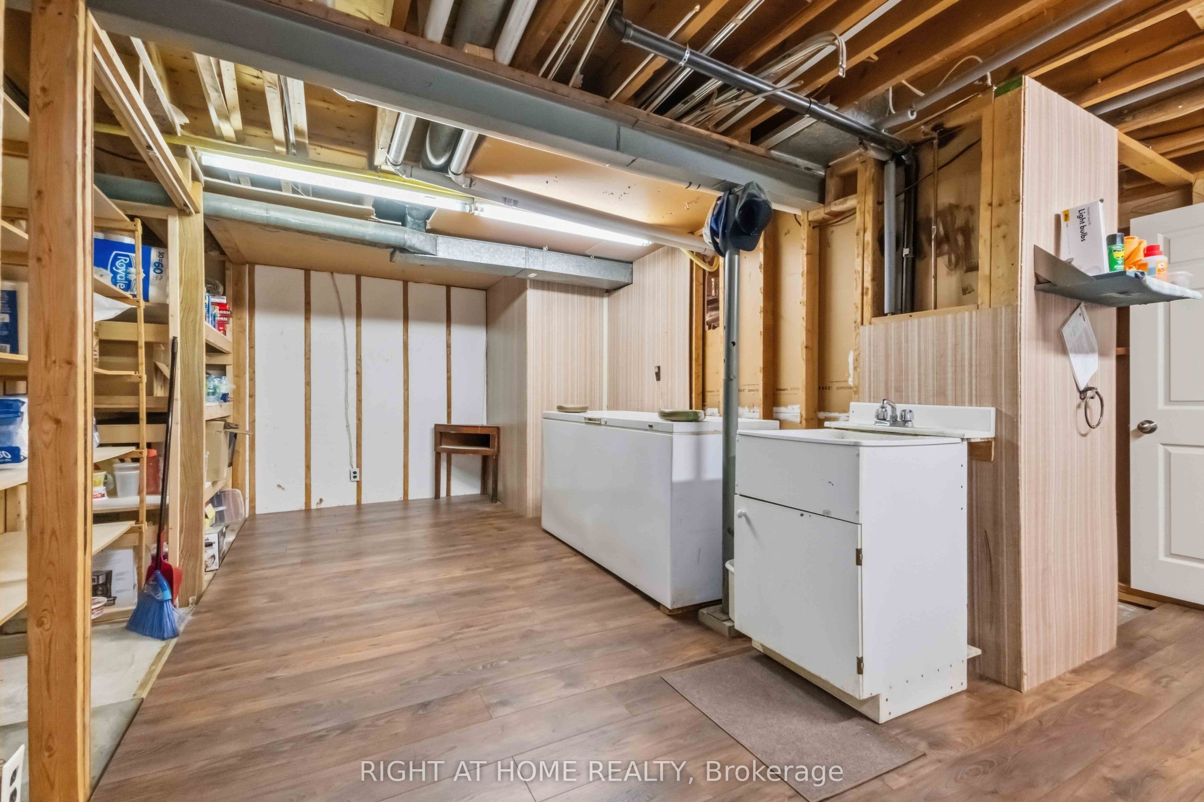 9 Laurentide Road Property Photo 27