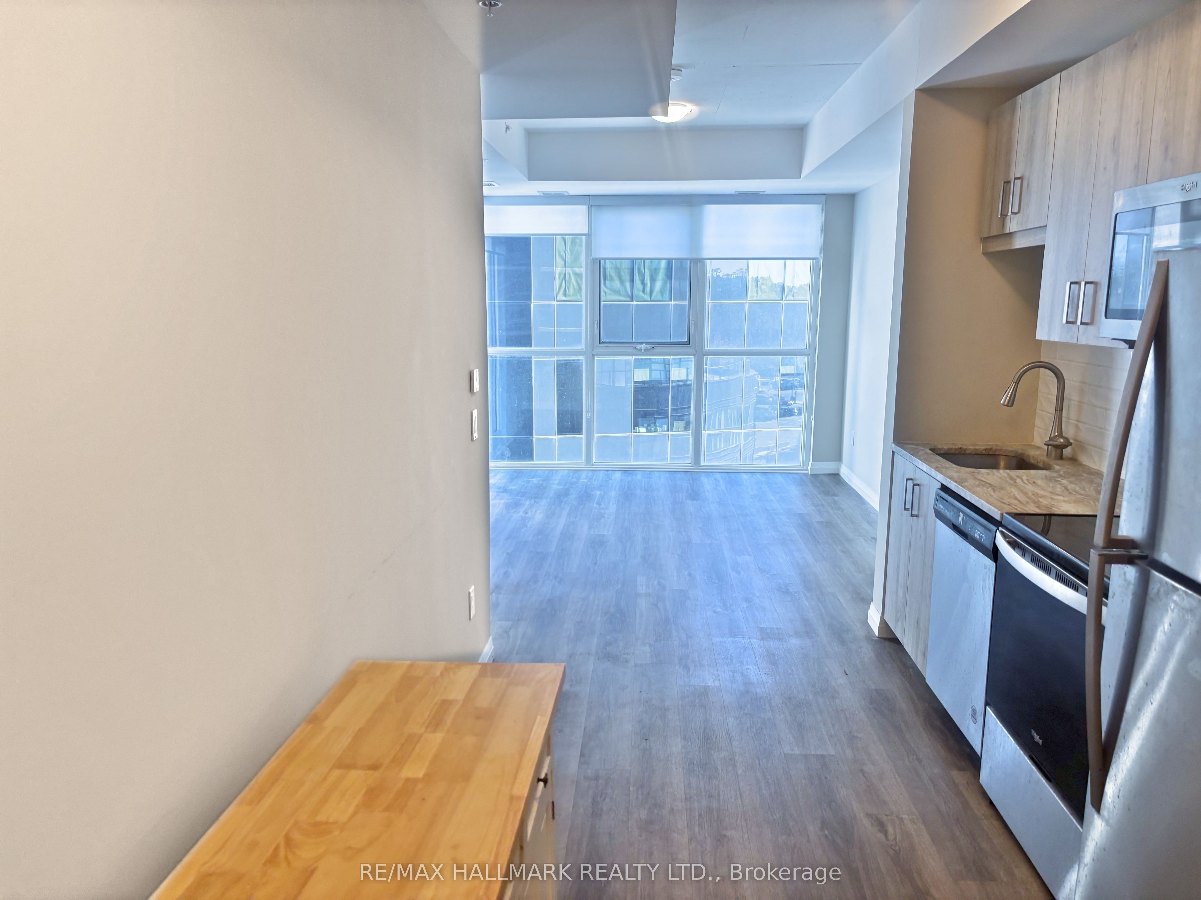 108 Garment Street 613 Property Photo 4