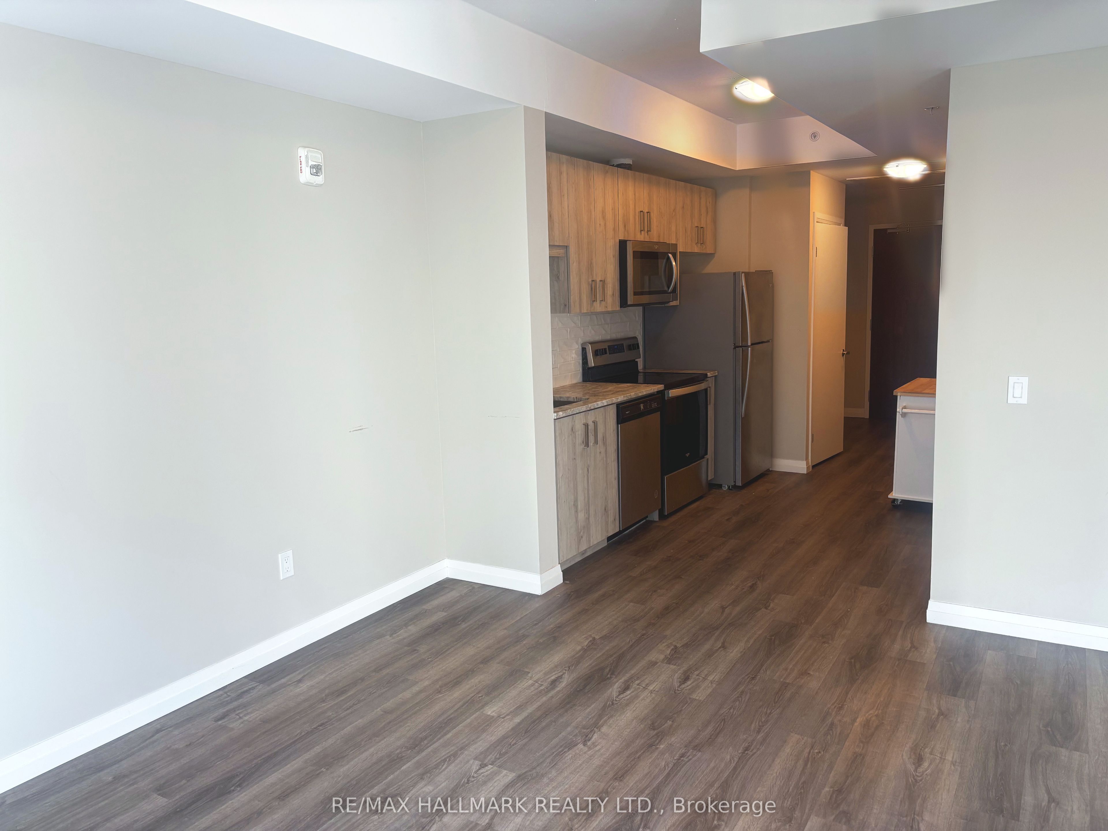 108 Garment Street 613 Property Photo 8