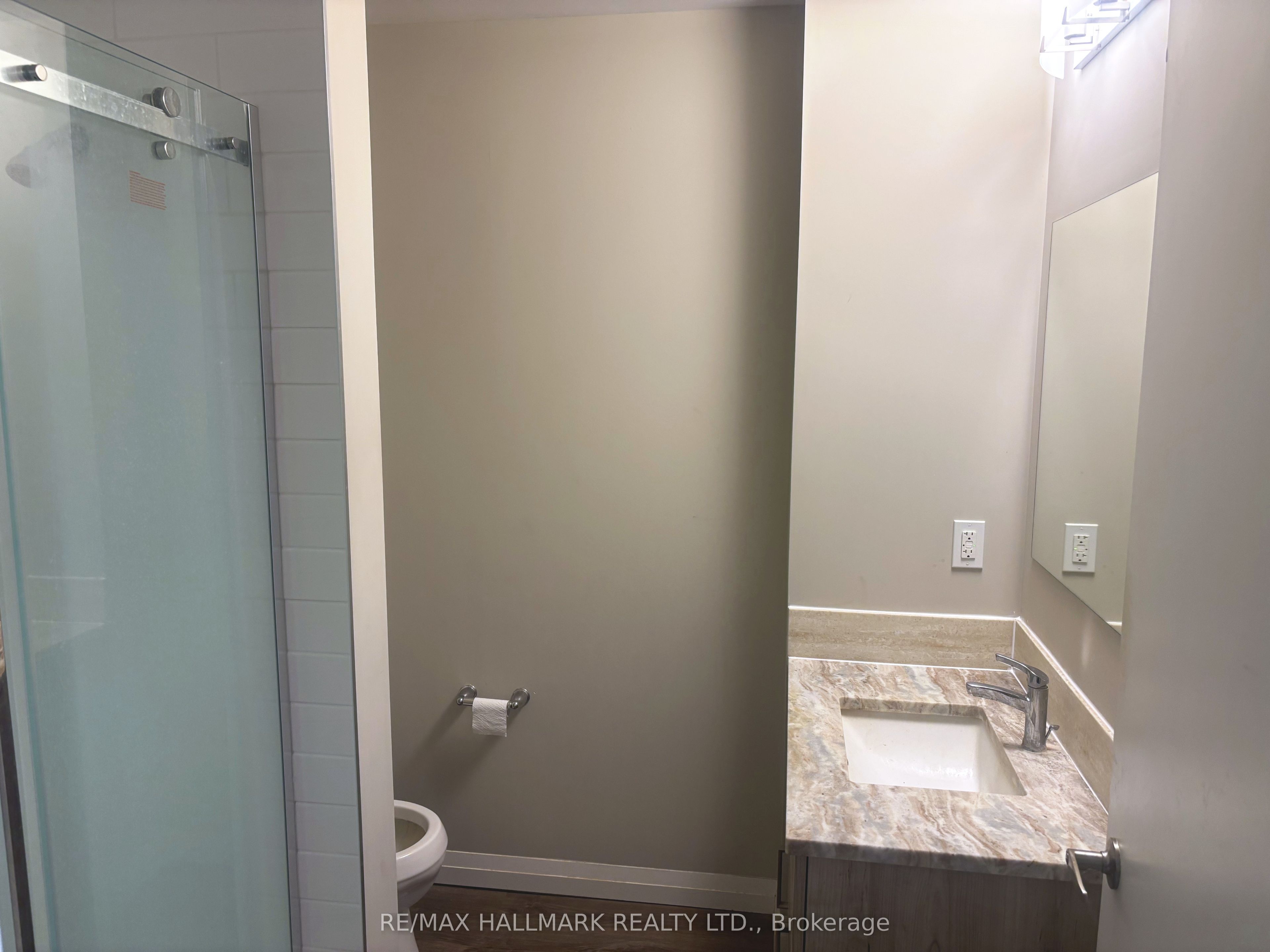 108 Garment Street 613 Property Photo 11