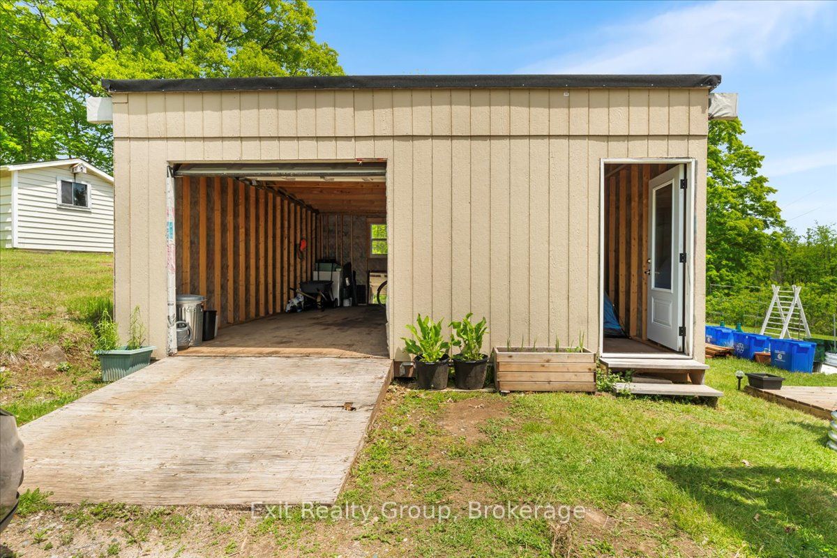 330 Black River Road Property Photo 33
