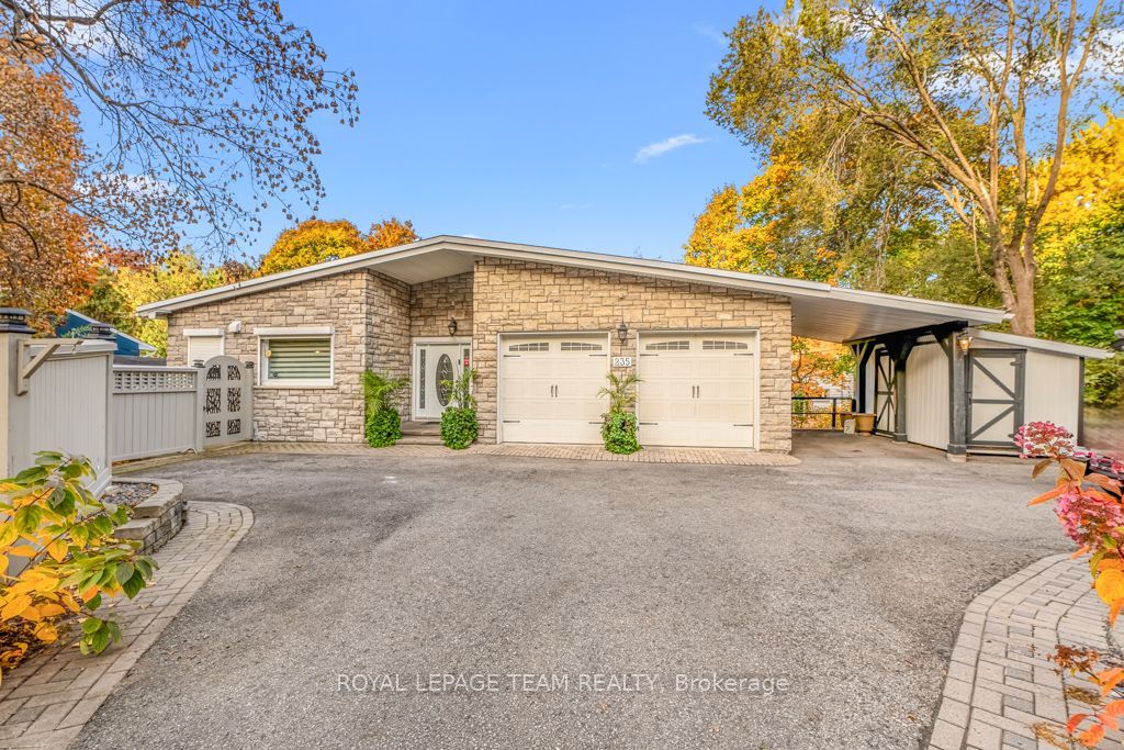 235 Hemlock Road Property Photo 1