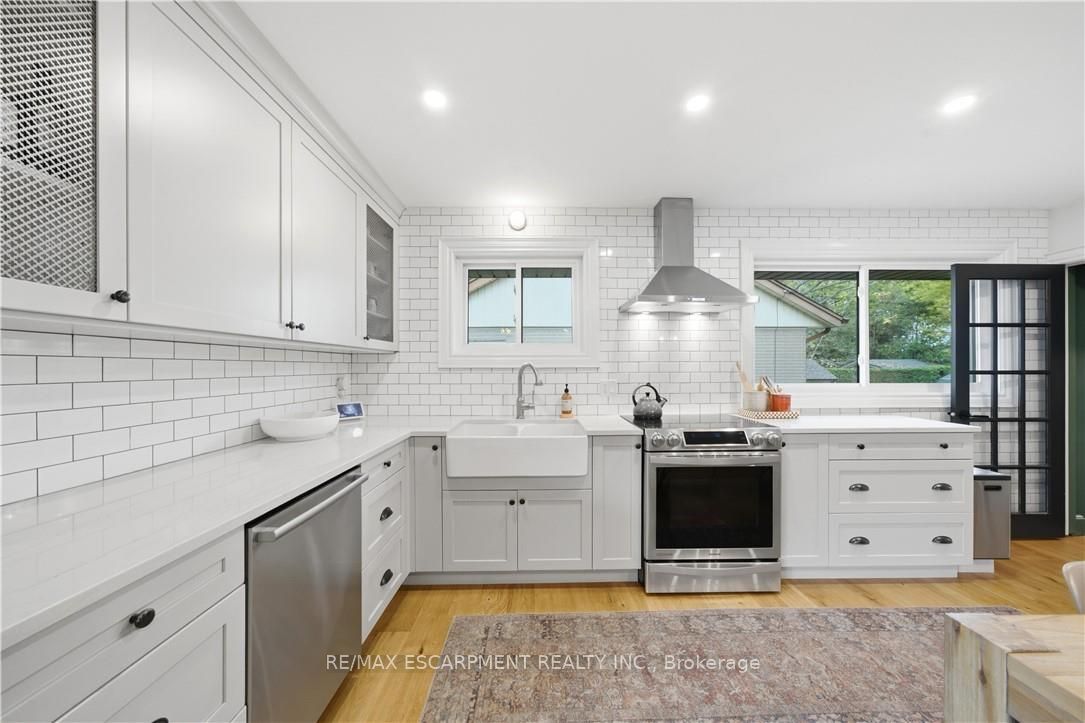 171 West 25th Street Property Photo 11
