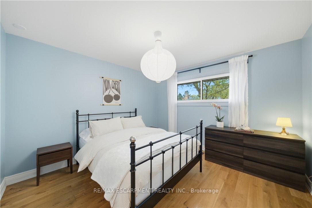 171 West 25th Street Property Photo 18