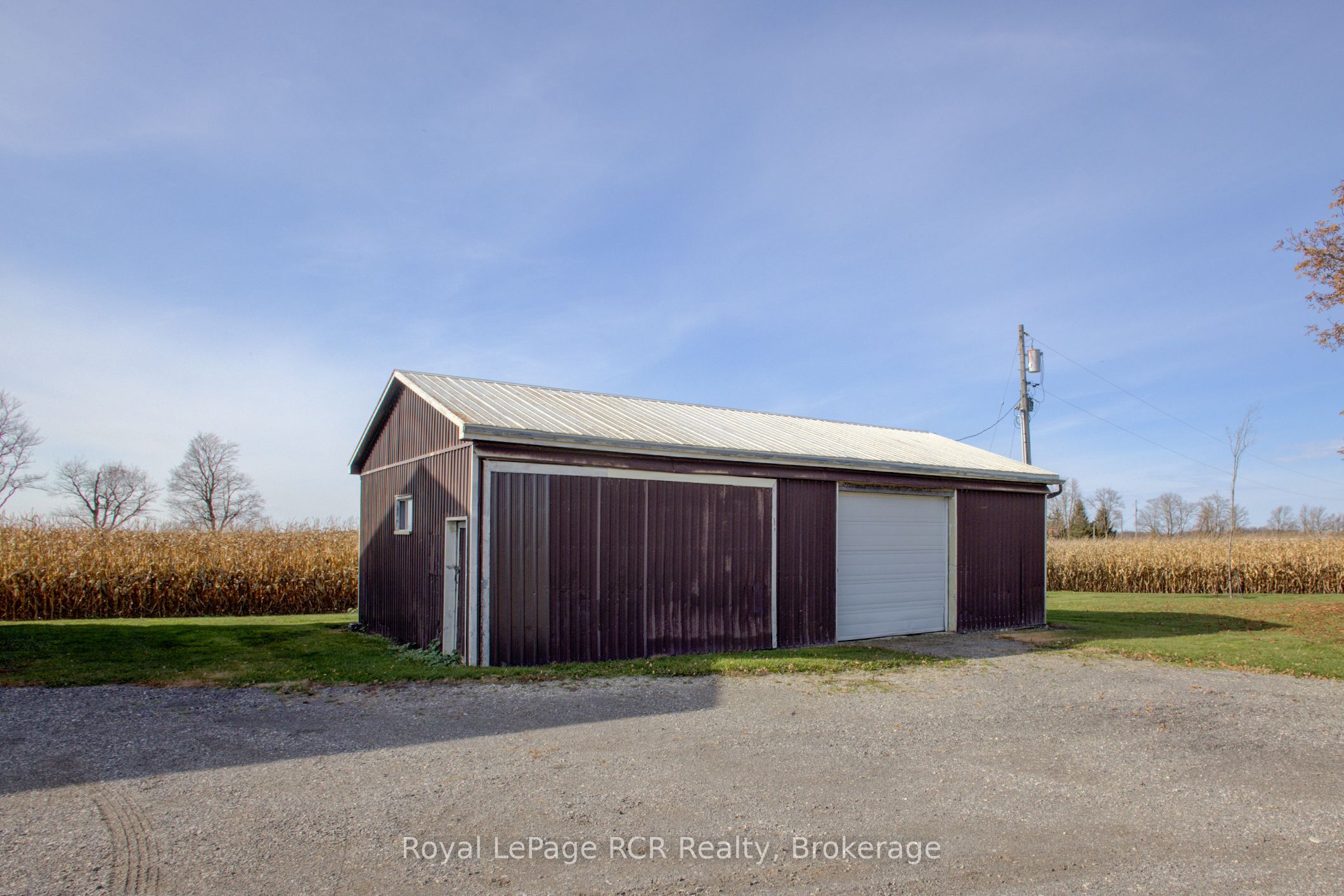 241010 Concession 2-3 Road Property Photo 25
