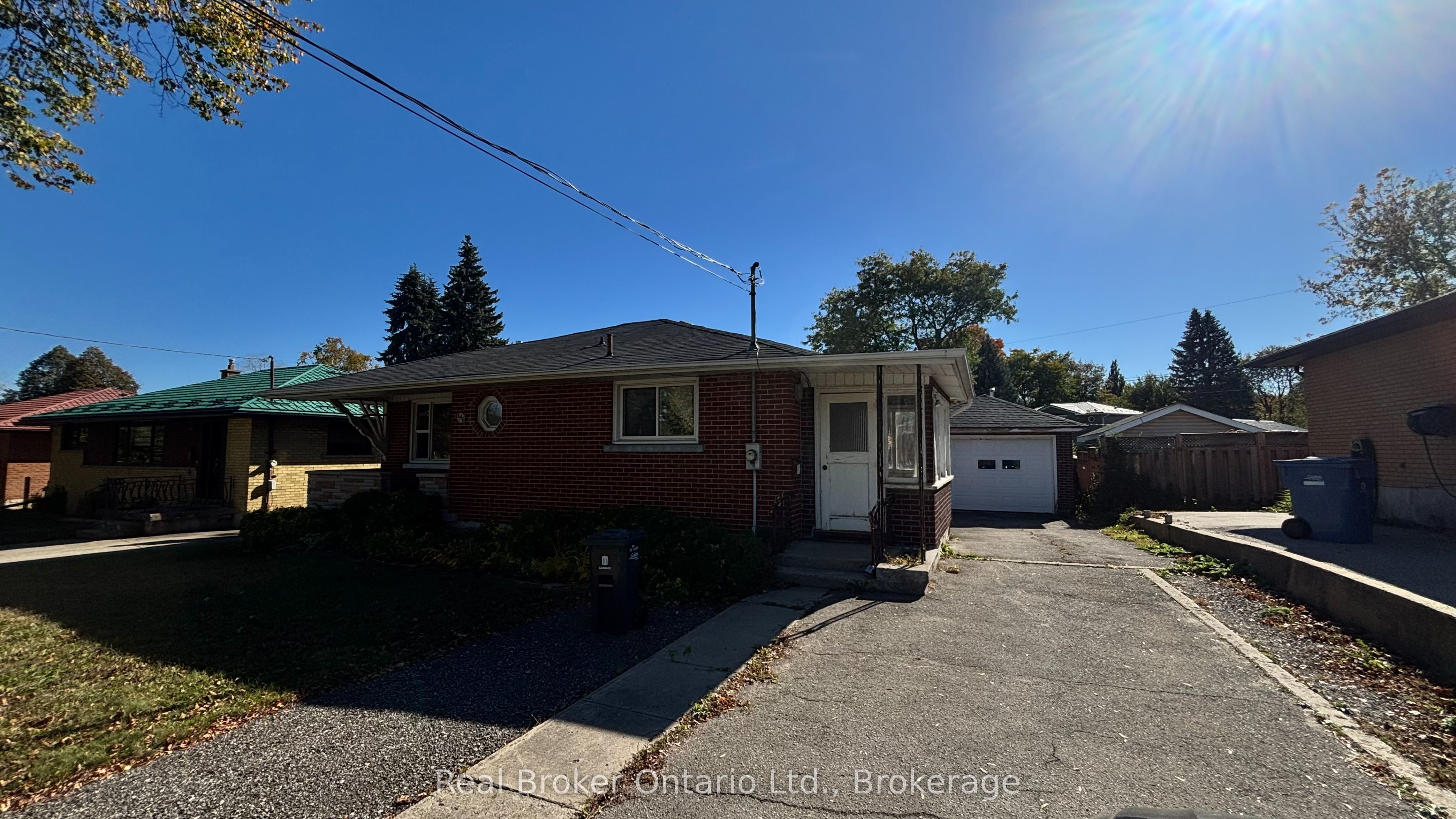 246 Stevenson Street N Property Photo 1