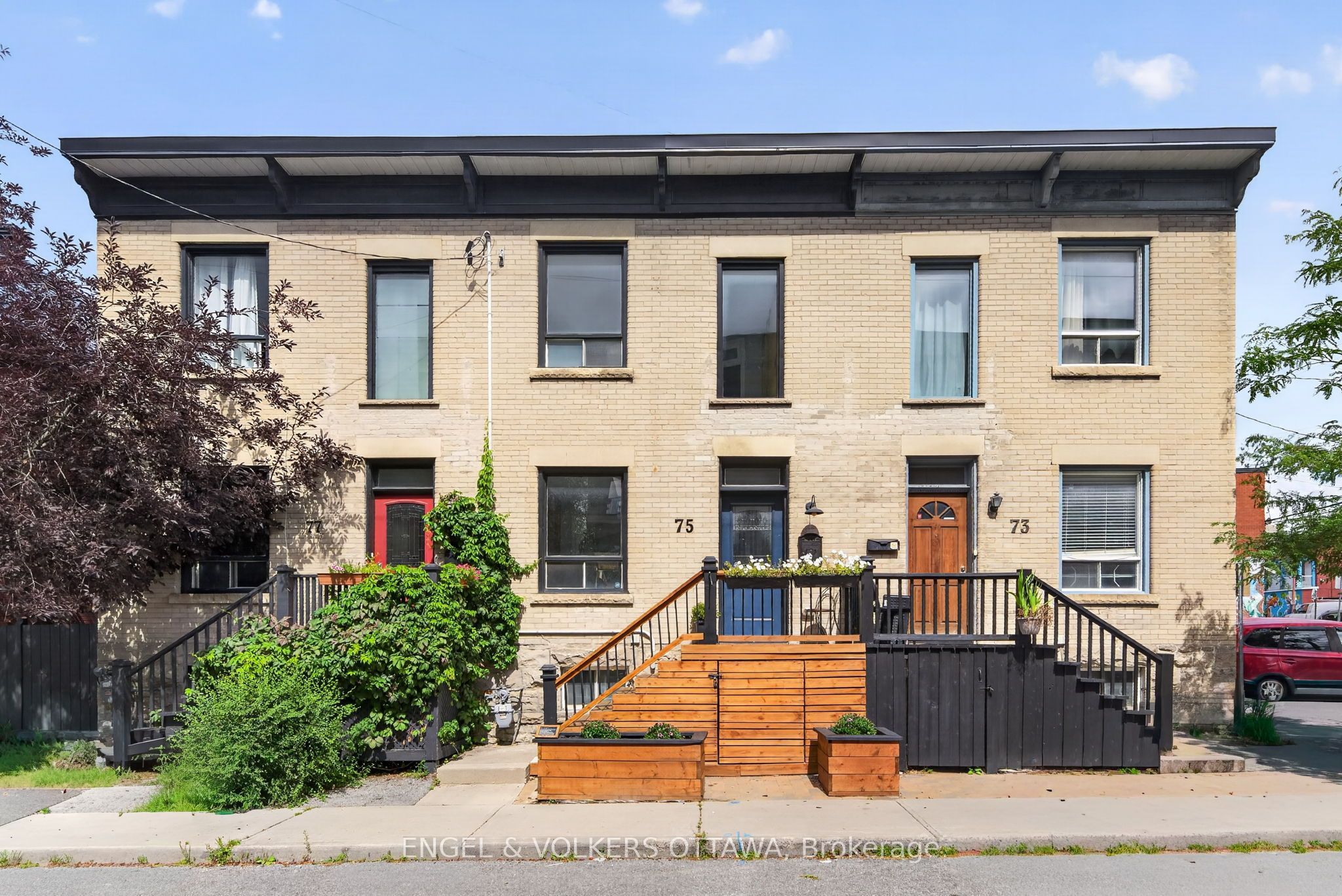 75 Eccles Street Property Photo 1