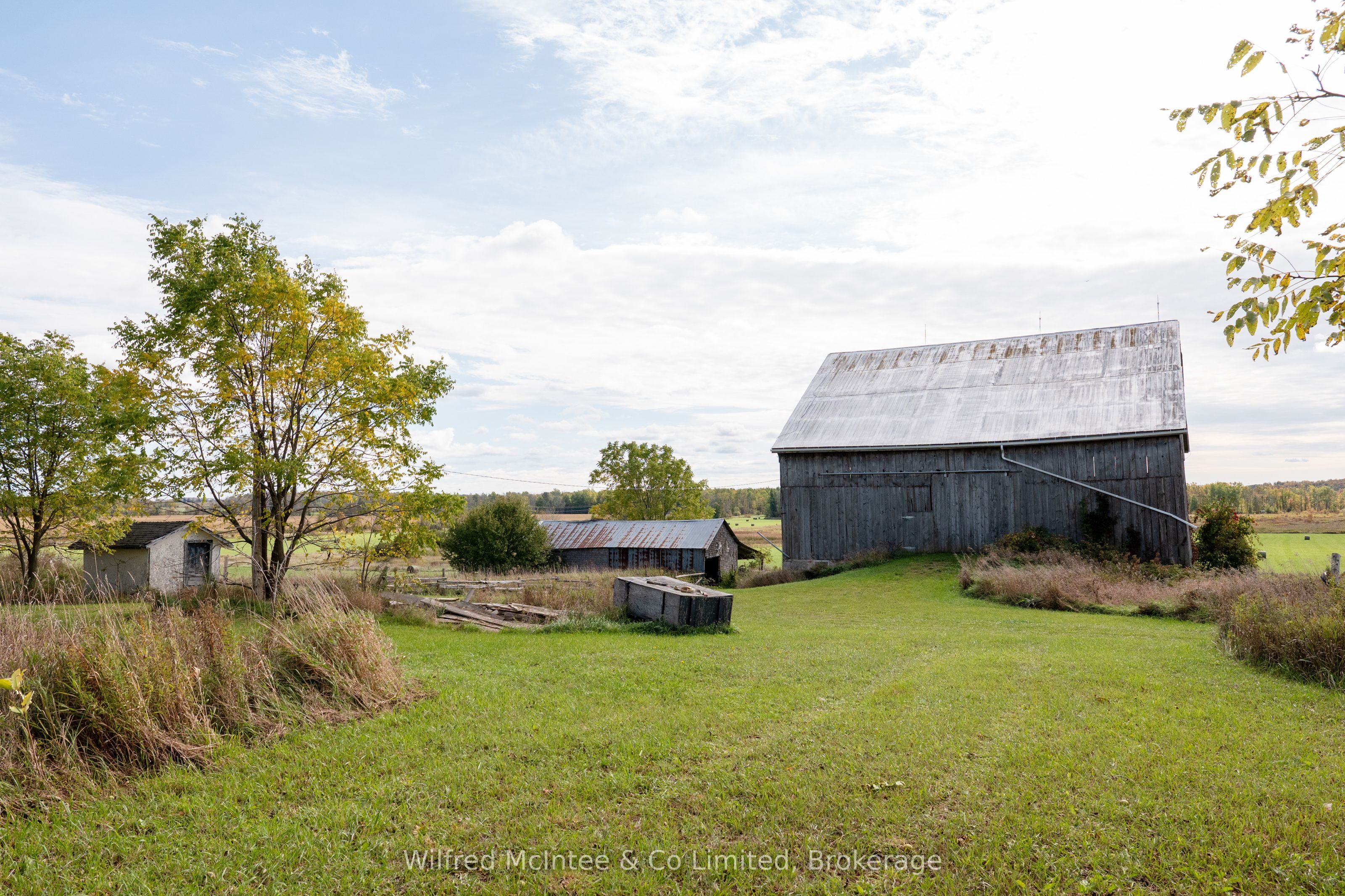 7414 21 Highway Property Photo 11