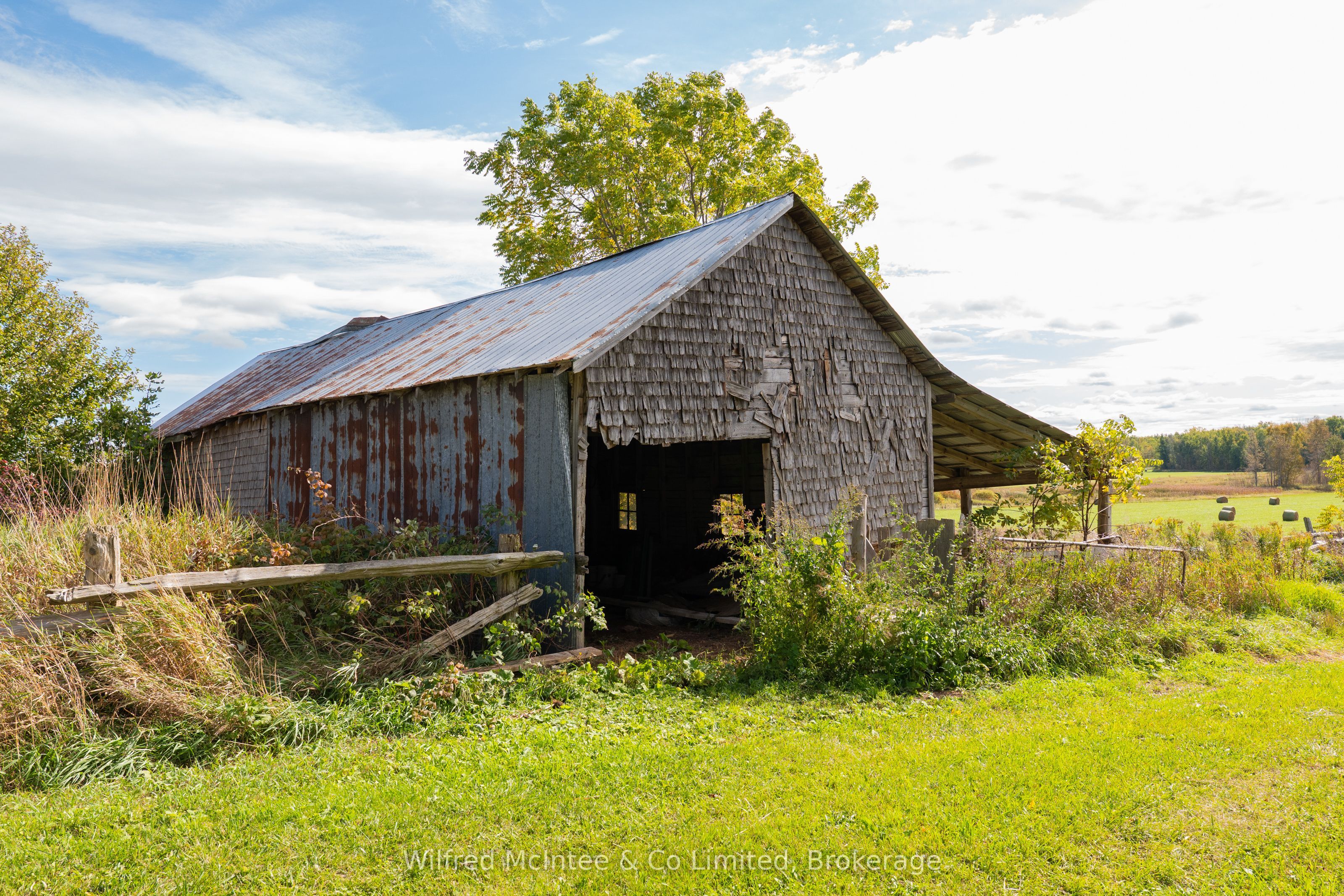 7414 21 Highway Property Photo 13