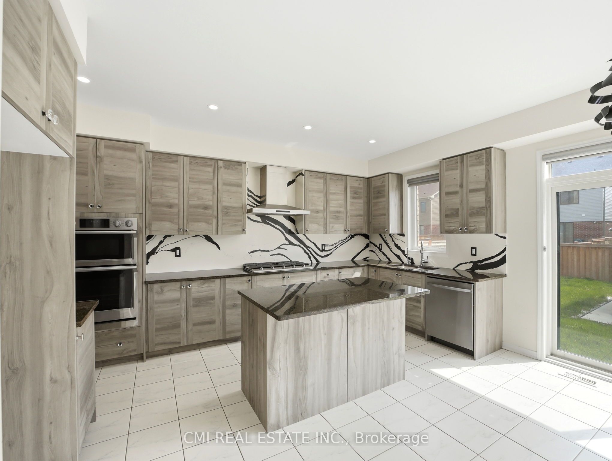 59 July Avenue Property Photo 11